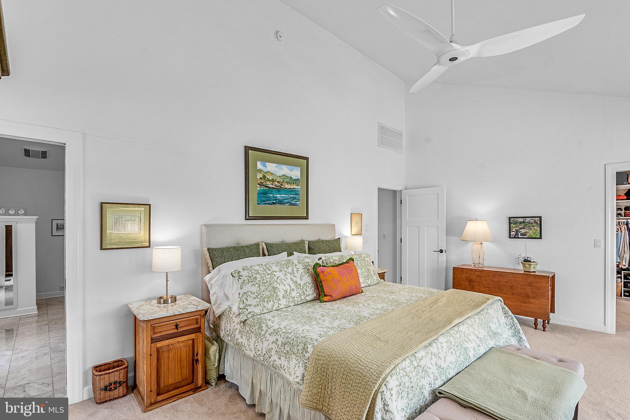 PIRATES COVE - Residential