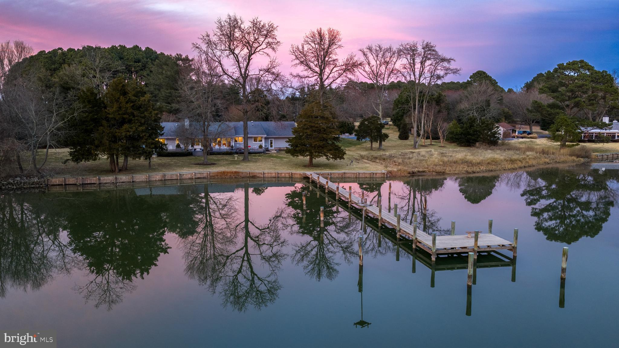 PIRATES COVE - Residential