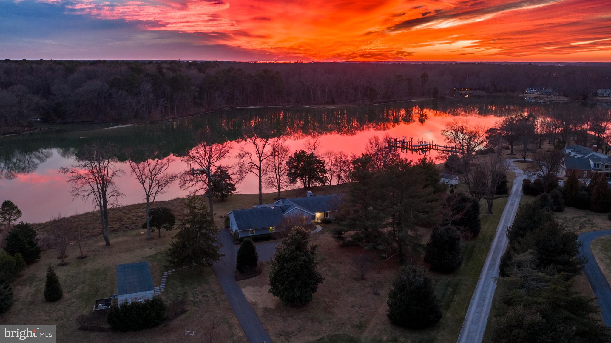 PIRATES COVE - Residential