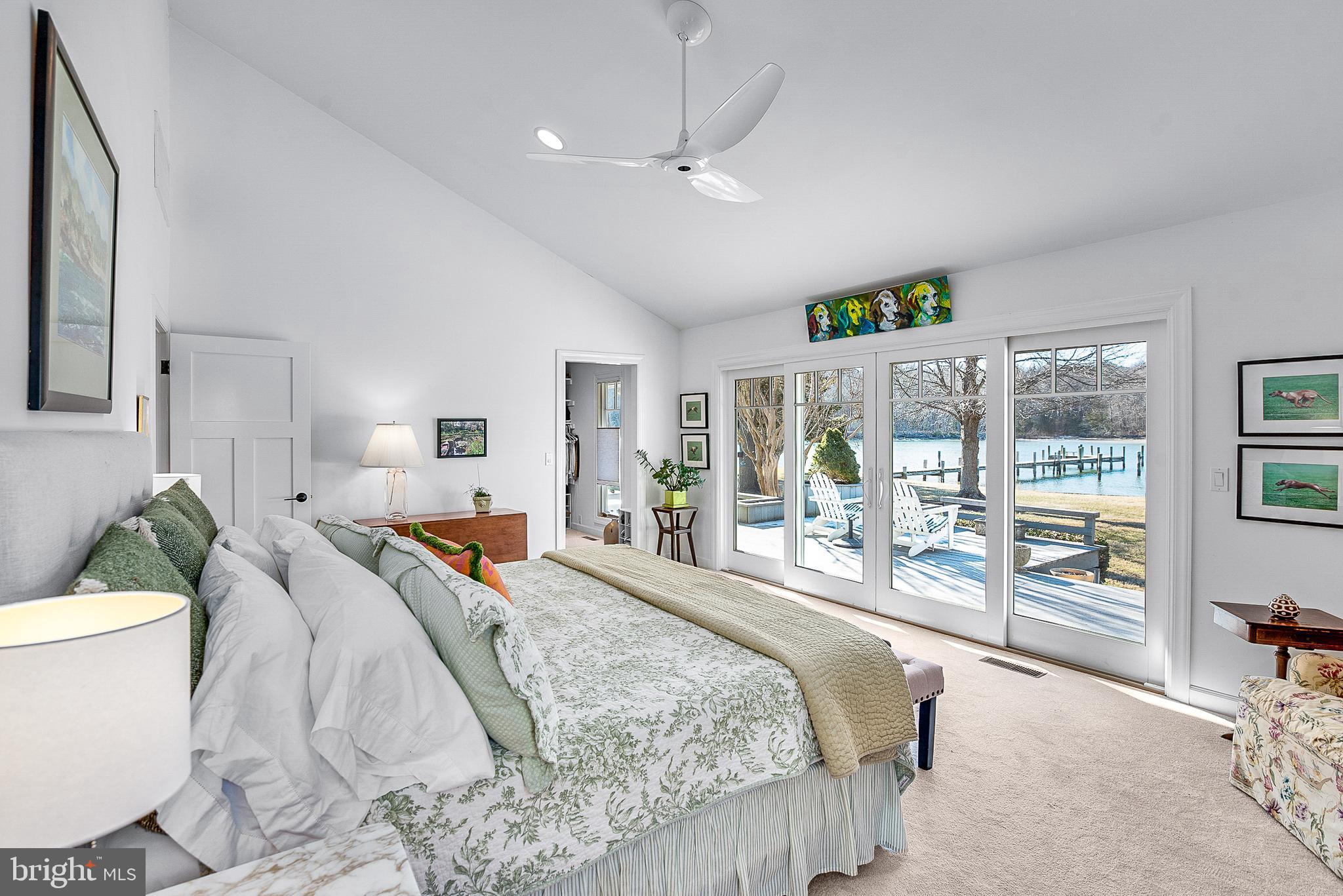 PIRATES COVE - Residential