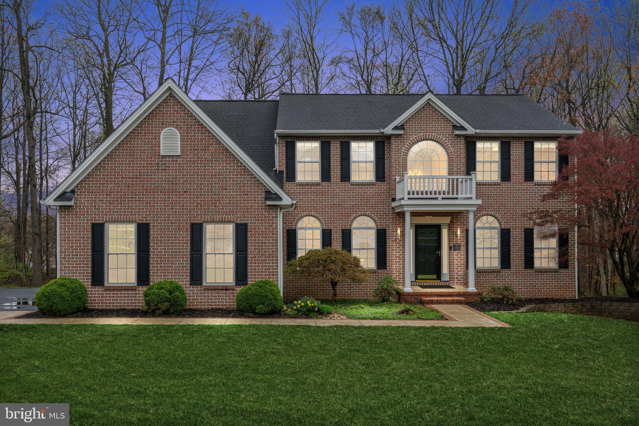 2200 EXETER COURT
