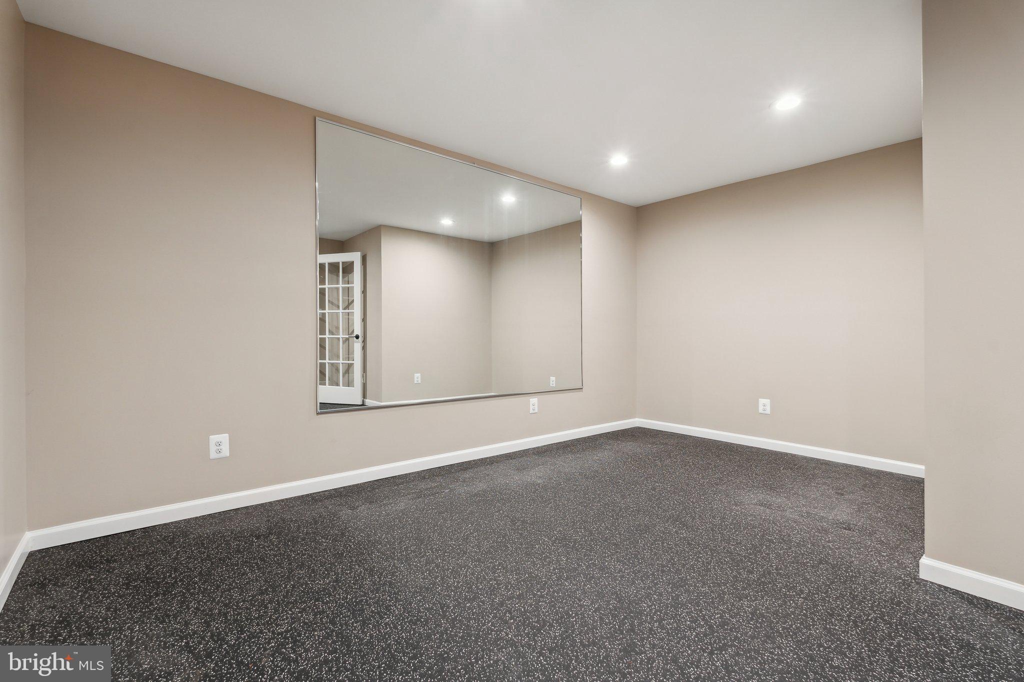 WOODCREST - Residential