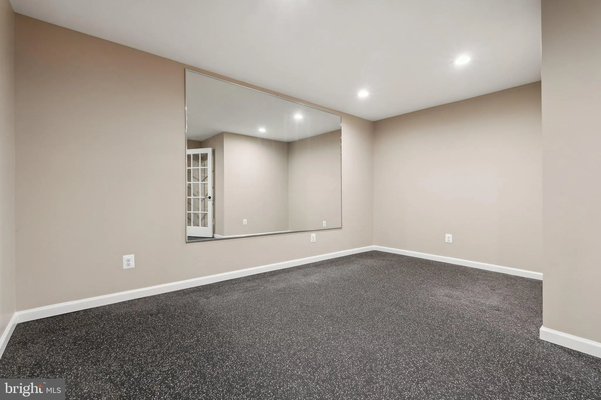 Fallston, Maryland 21047, United States, 5 Bedrooms Bedrooms, ,4 BathroomsBathrooms,Residential,Active,104591