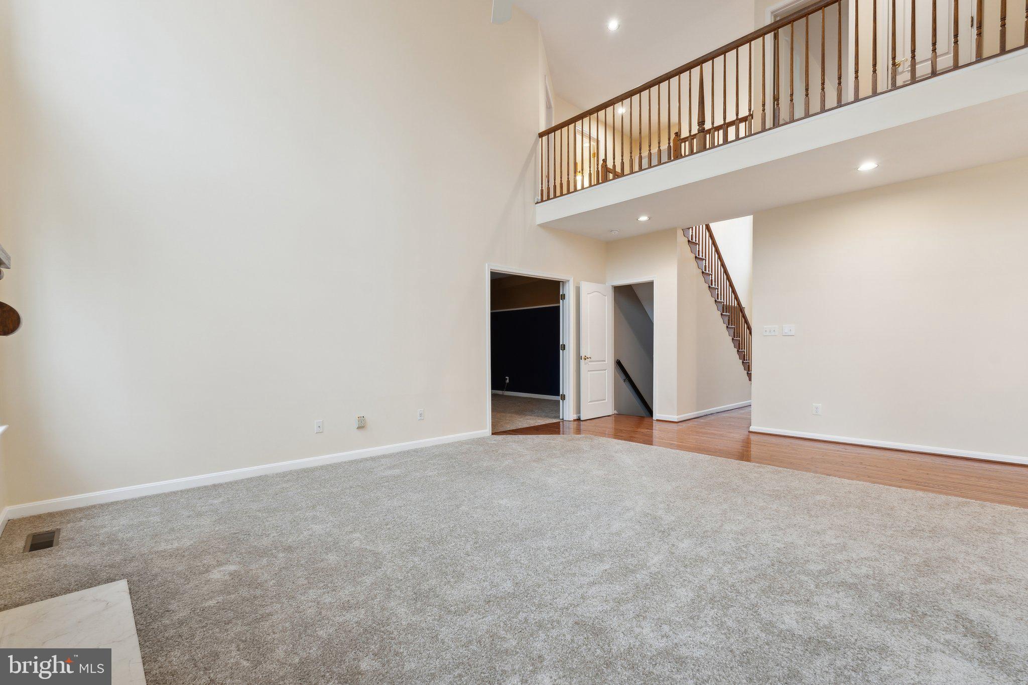 WOODCREST - Residential