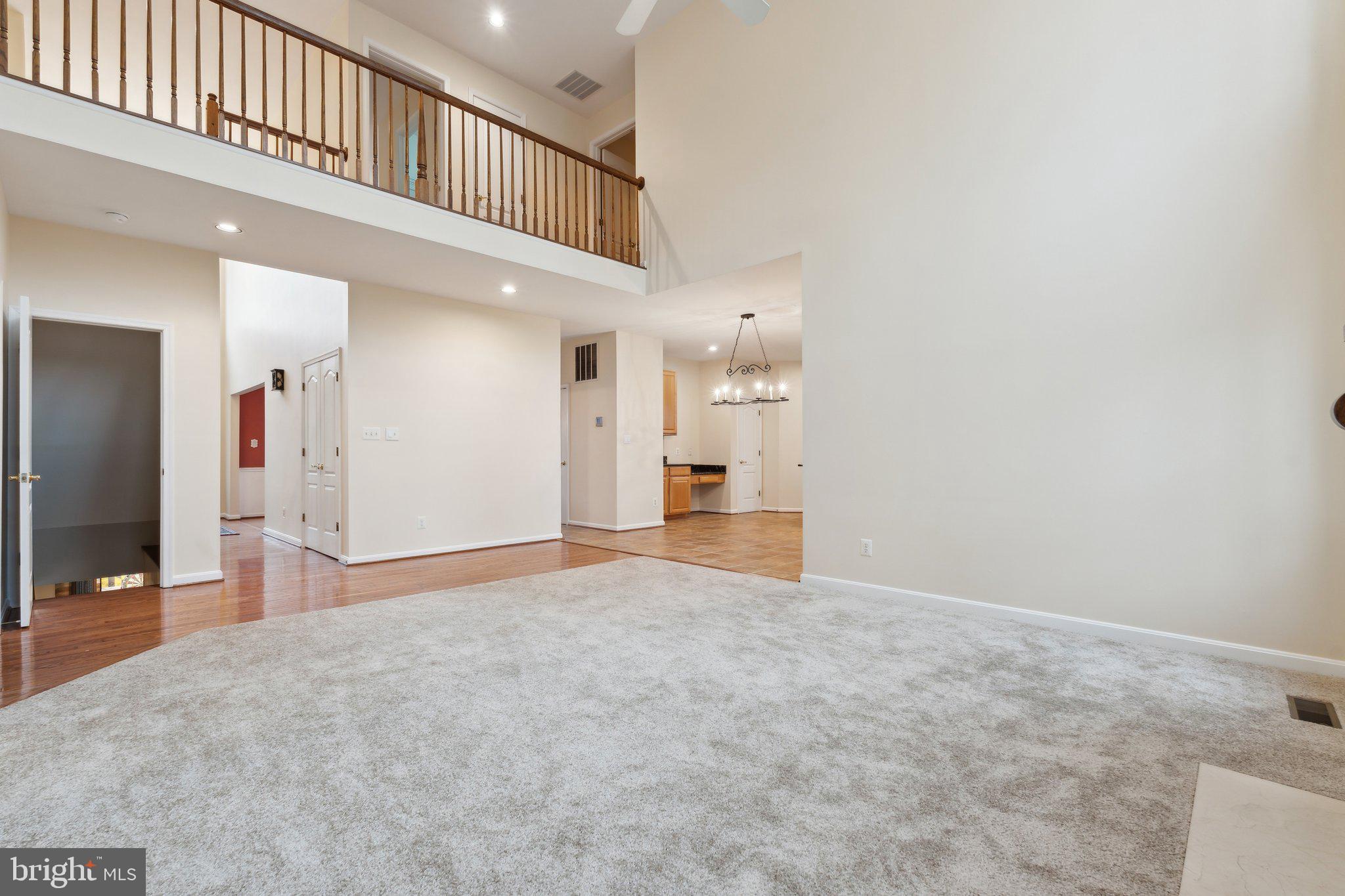 WOODCREST - Residential