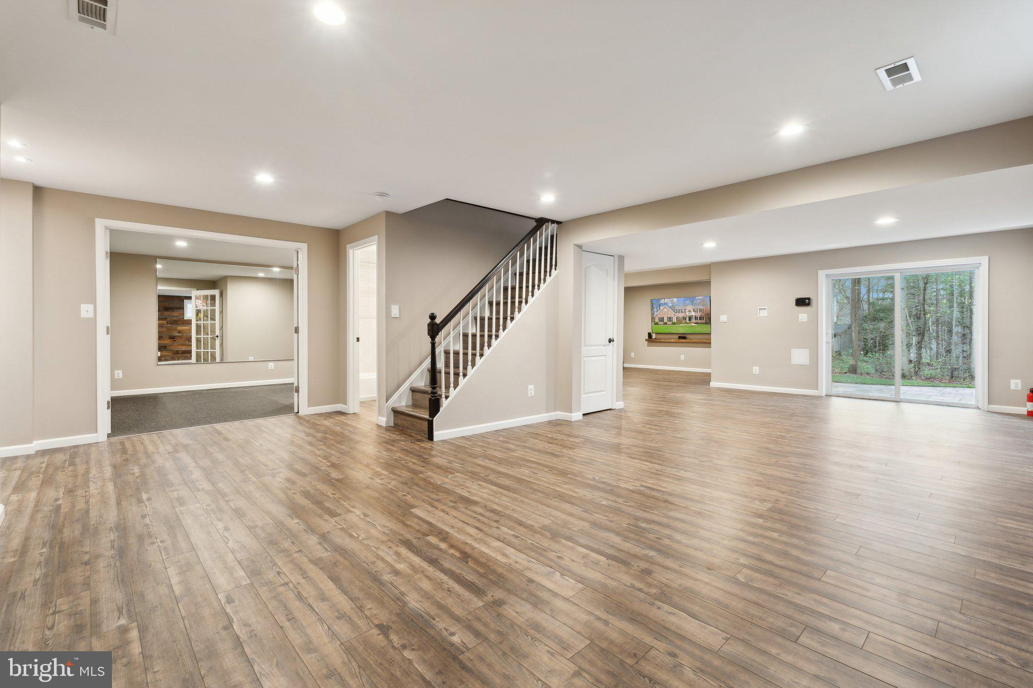 WOODCREST - Residential