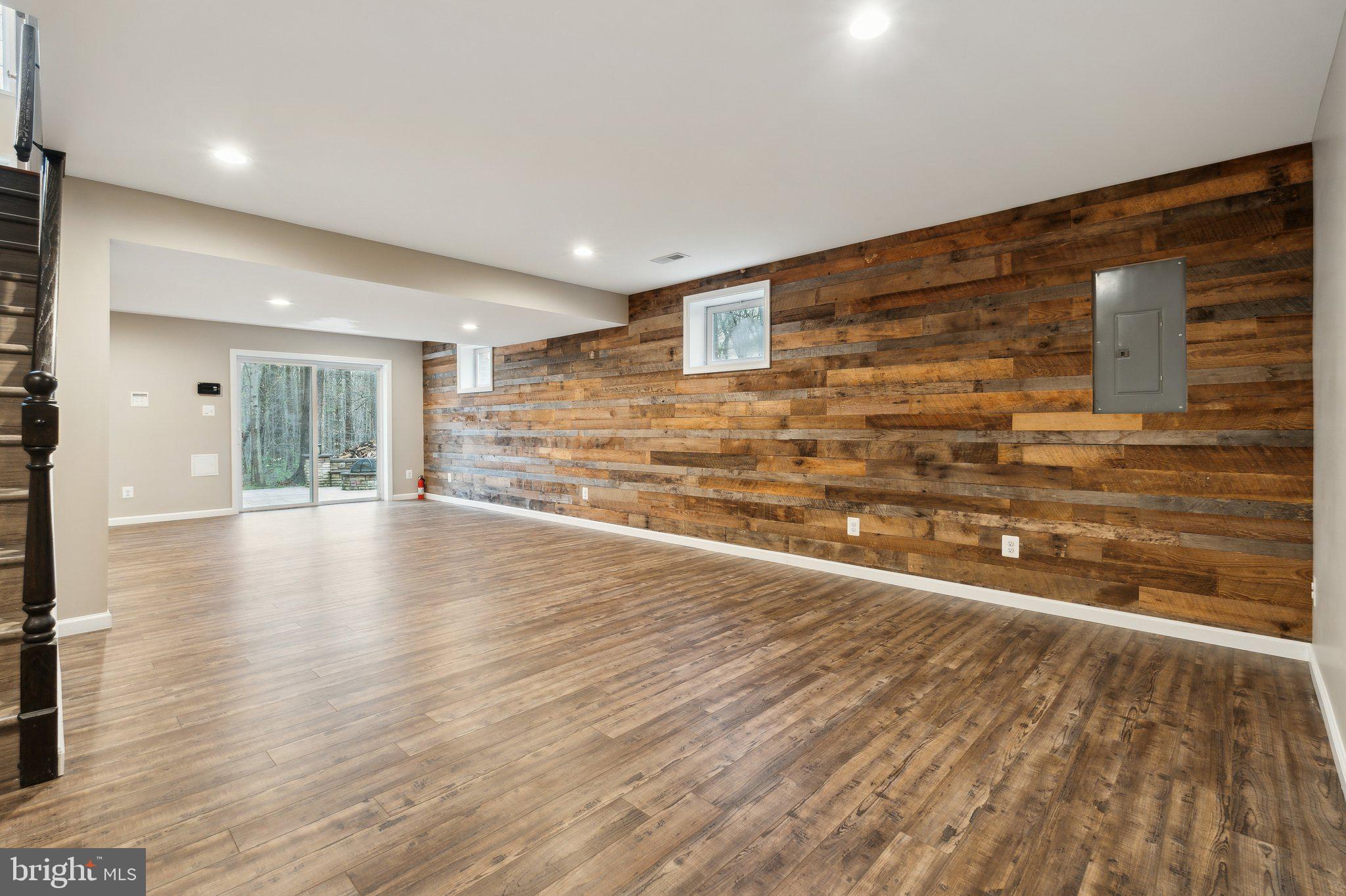 WOODCREST - Residential