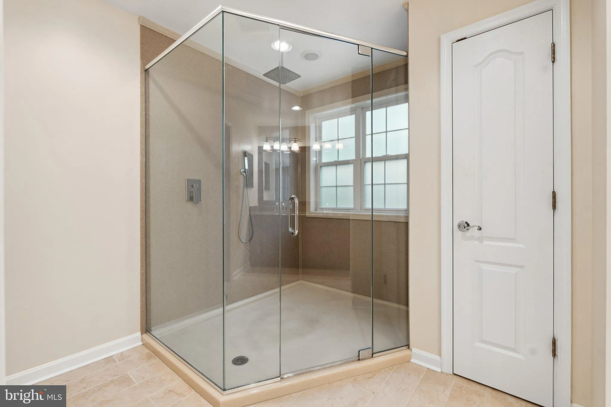 Fallston, Maryland 21047, United States, 5 Bedrooms Bedrooms, ,4 BathroomsBathrooms,Residential,Active,104591