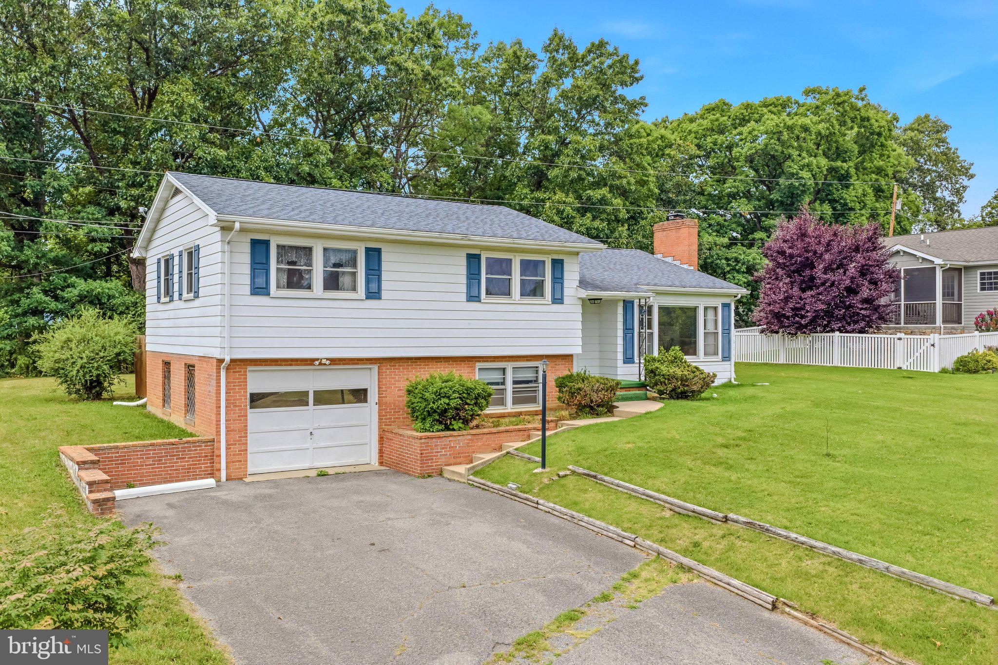381 GROVE HEIGHTS ROAD