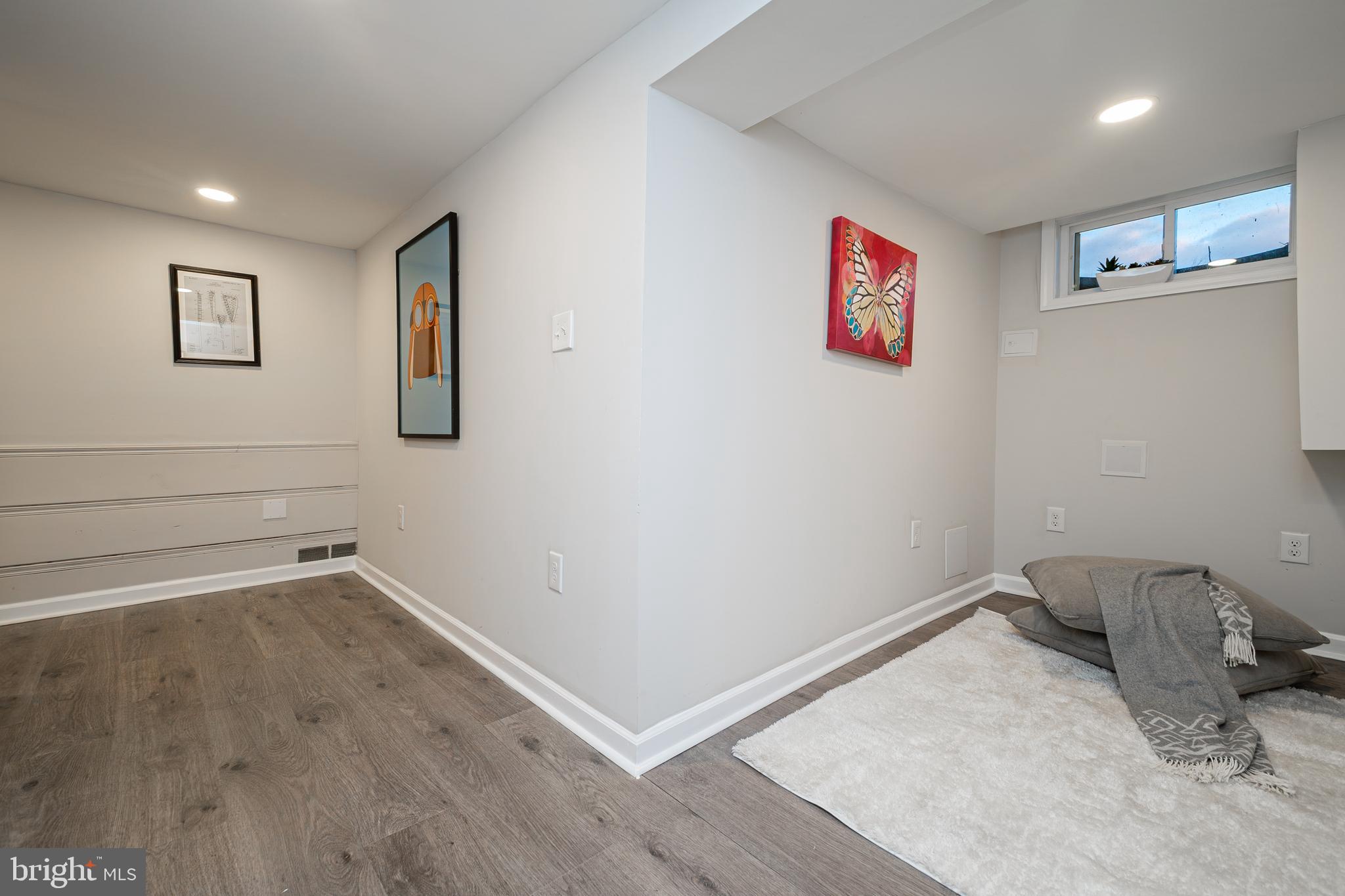 CHINQUAPIN PARK - Residential