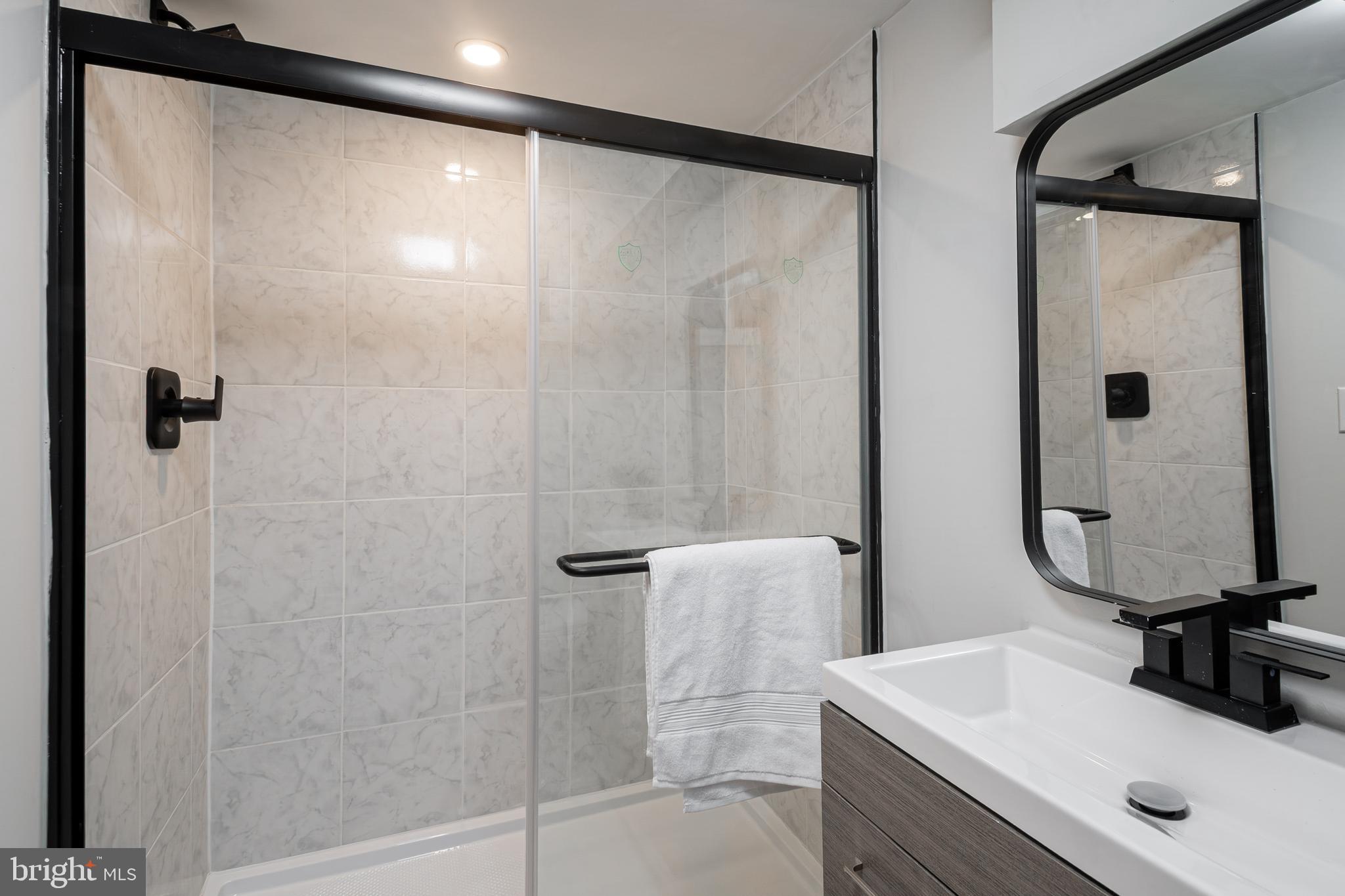 CHINQUAPIN PARK - Residential