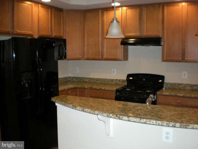 VILLAGES OF URBANA - Residential Lease