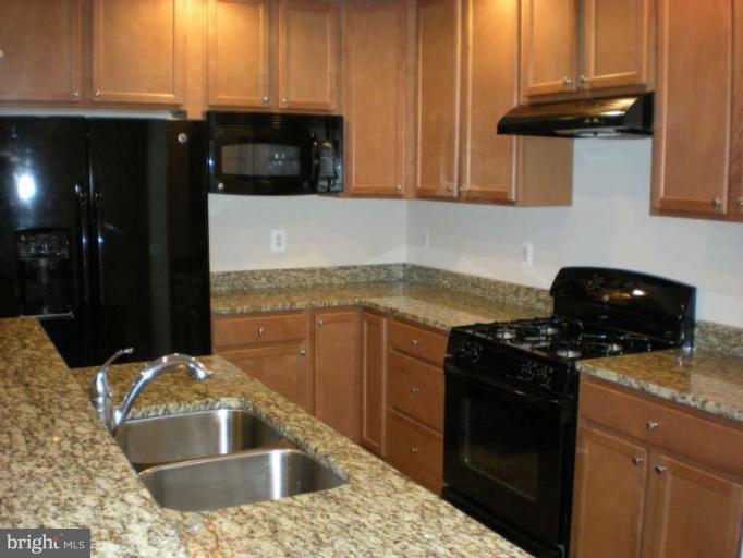 VILLAGES OF URBANA - Residential Lease