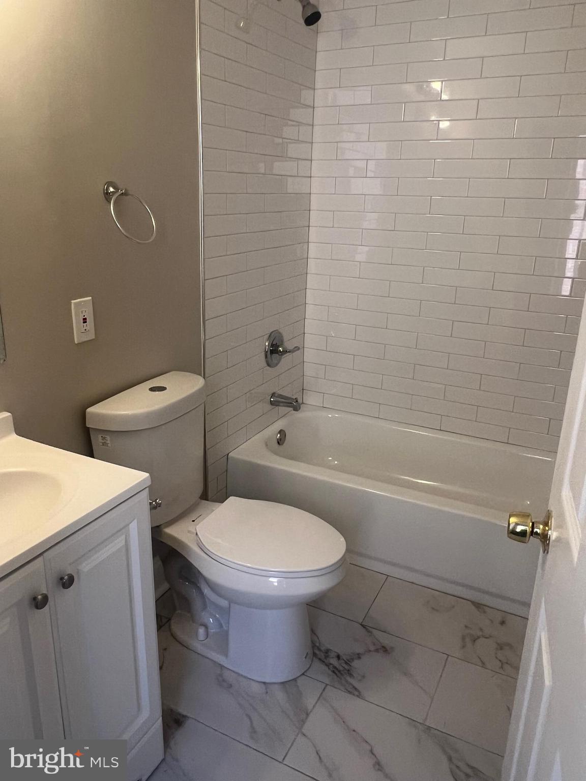 EAST BALTIMORE MIDWAY - Residential Lease