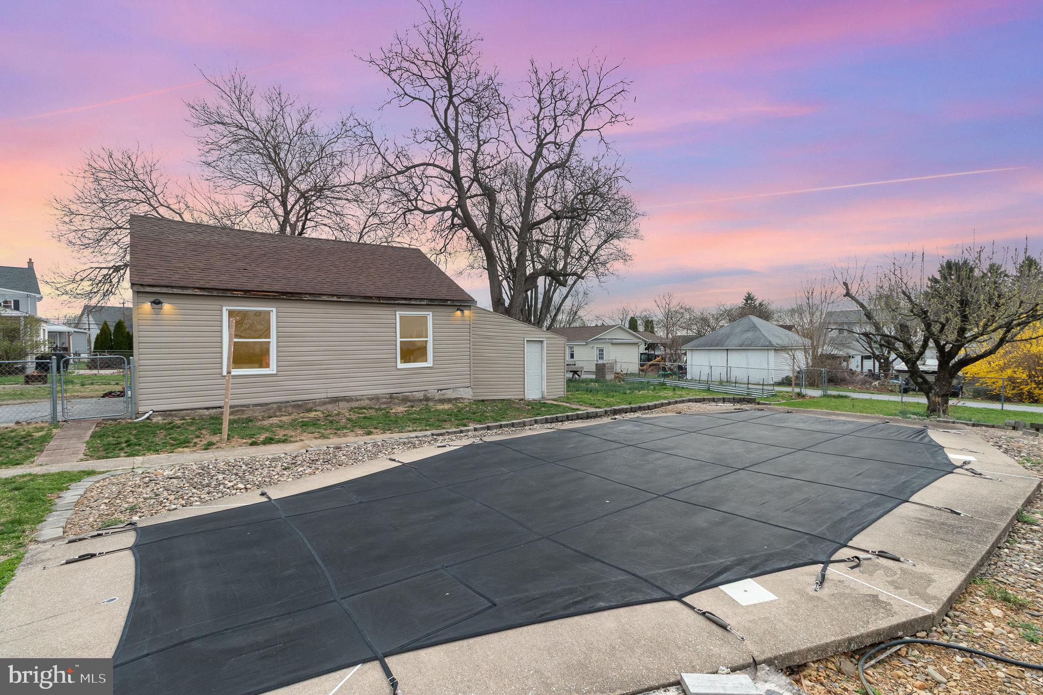 EAST PENNSBORO - Residential