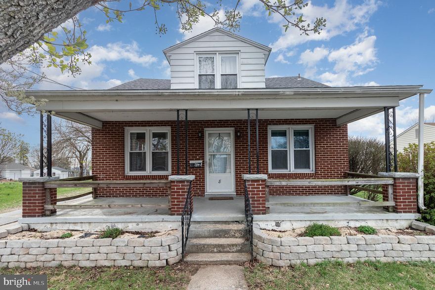 Convenience and accessibility. Newer roof. Pool. In town but off-street parking. Garage. 3-4 bedrooms and 2 full baths. Covered porch. Deck. Storage. Basement.
YES! All of these dreamy words can be your reality when you purchase 8 W. Pine St in Enola! Located just minutes from Adams Ricci Park, Interstate 81 and other major travel routes, the East Pennsboro Library, and local shopping and diners, this home, featuring an in-ground saltwater pool, roof with a transferrable warranty good through 2034 and upgraded 200 AMP electrical system is ready for new owners. The charm of yesteryear with modern conveniences and updates abound in this home. Don't miss your chance at homeownership with this ready-to-move-into home in Enola, PA!
***Buyer to verify all public records data related to Sq Ft. and/or Bedroom/Bathroom data***