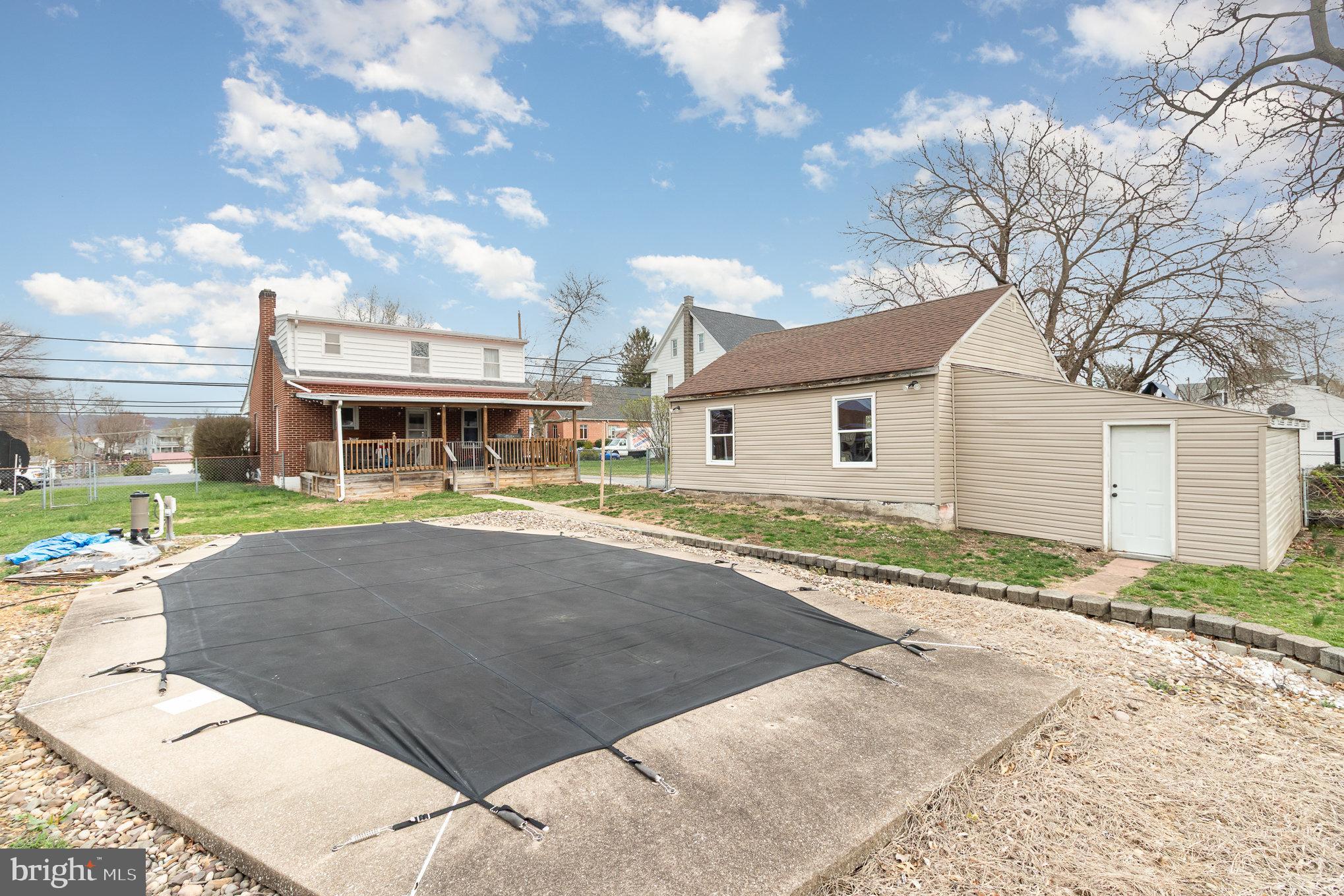 EAST PENNSBORO - Residential