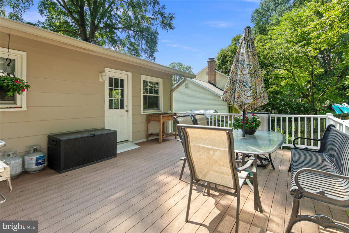 8600 CHERRY VALLEY LANE