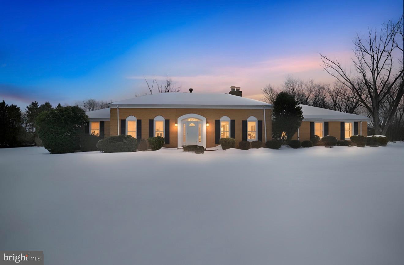 LAWNVALE - Residential