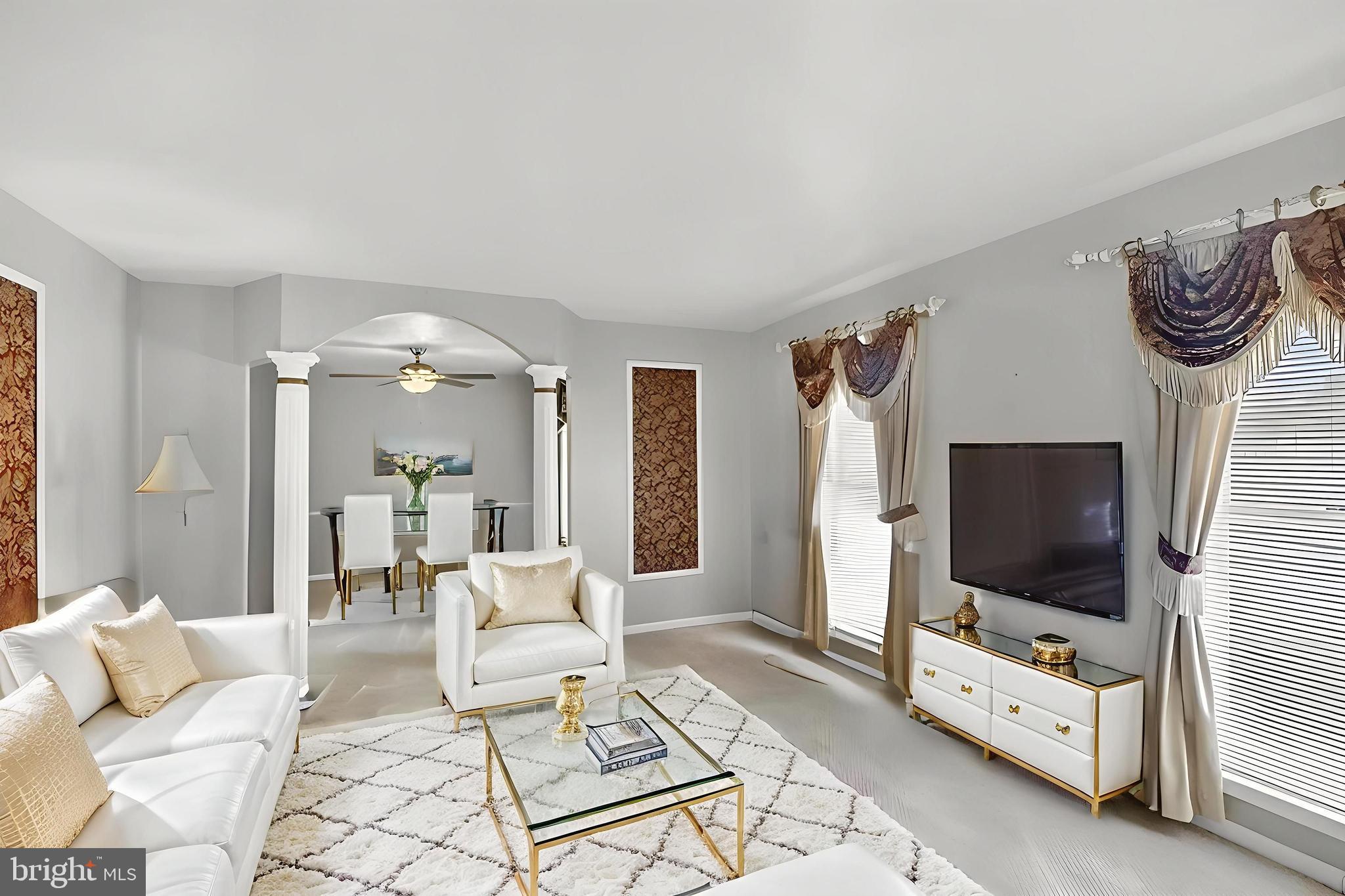 LAWNVALE - Residential