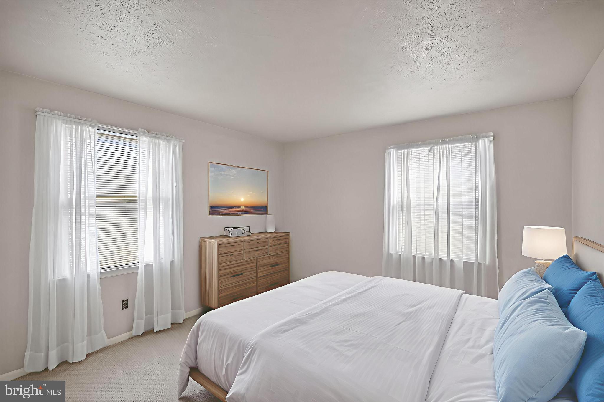 LAWNVALE - Residential