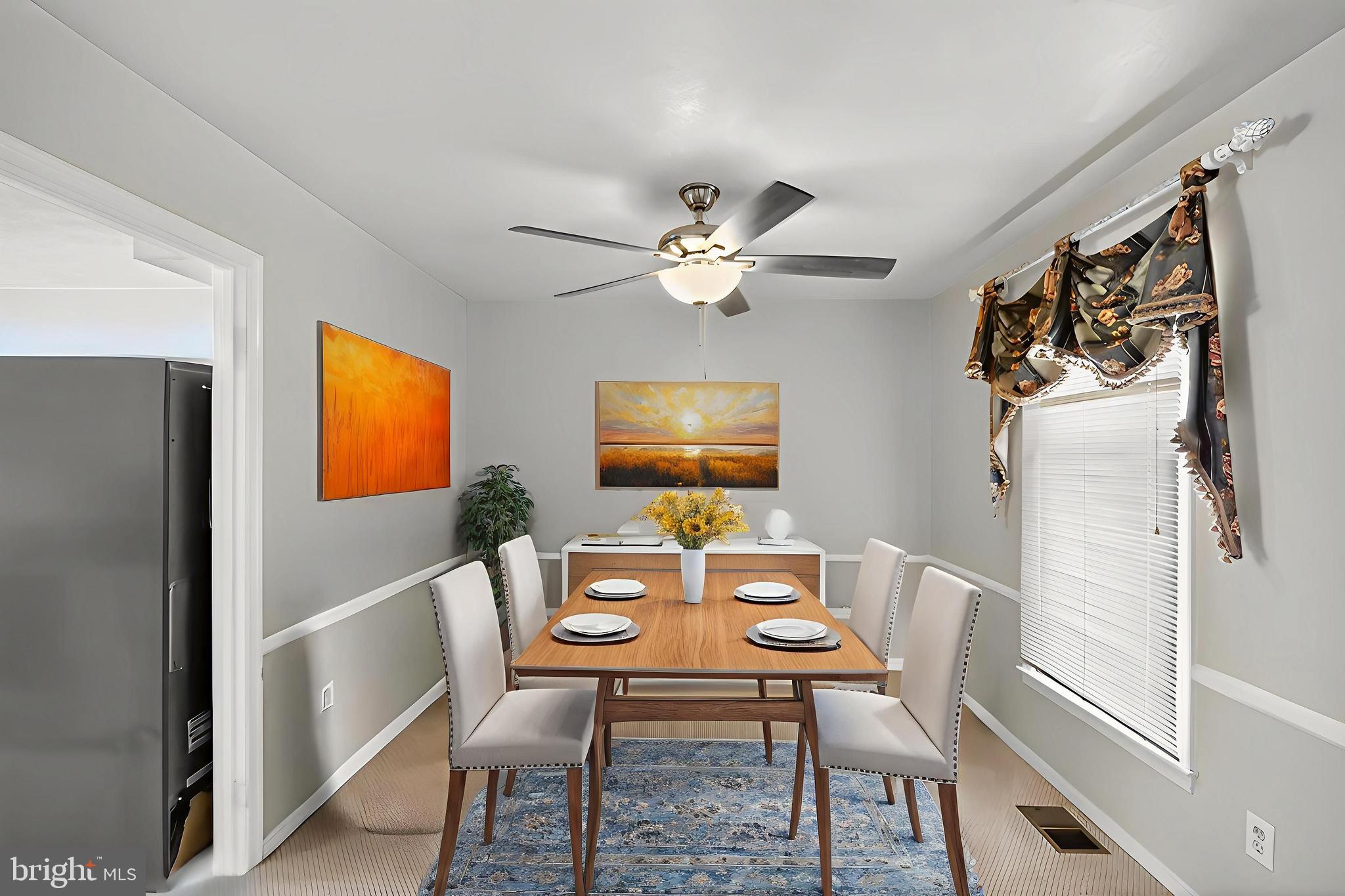 LAWNVALE - Residential