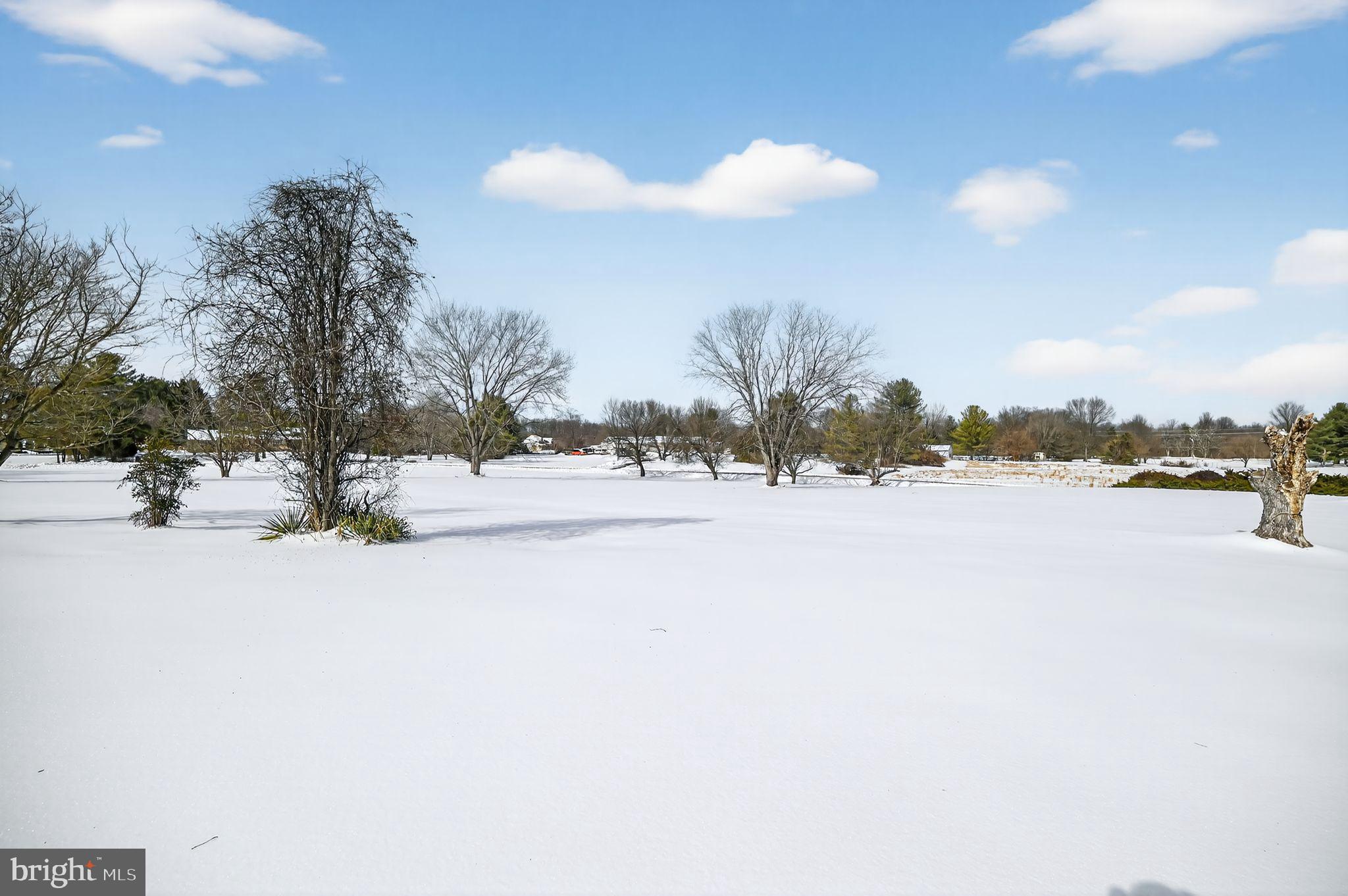 LAWNVALE - Residential