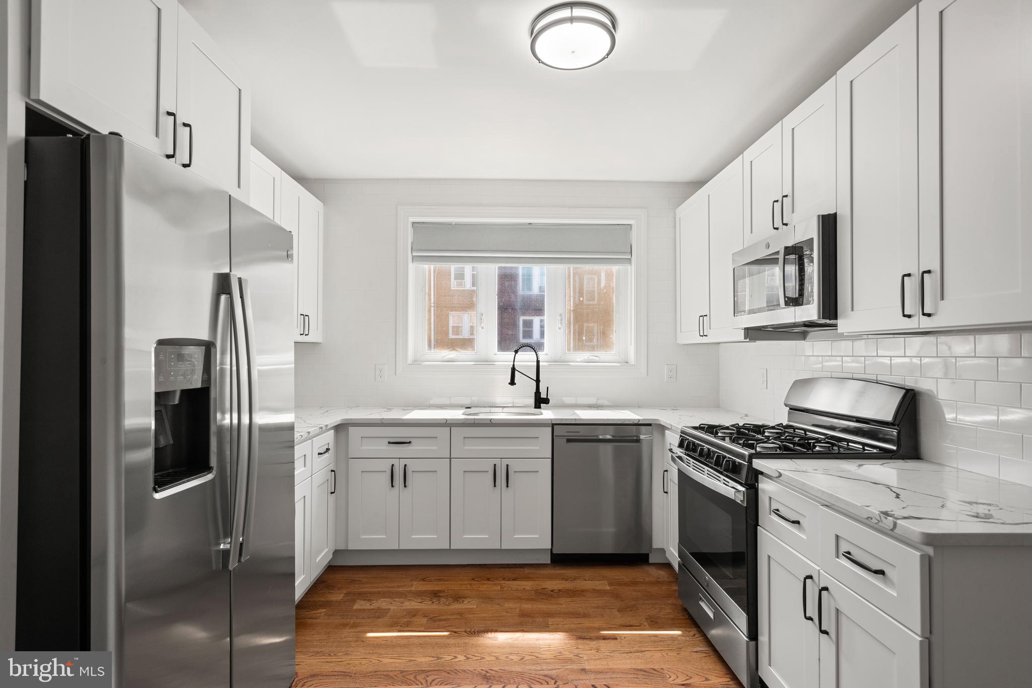 ROXBOROUGH - Residential