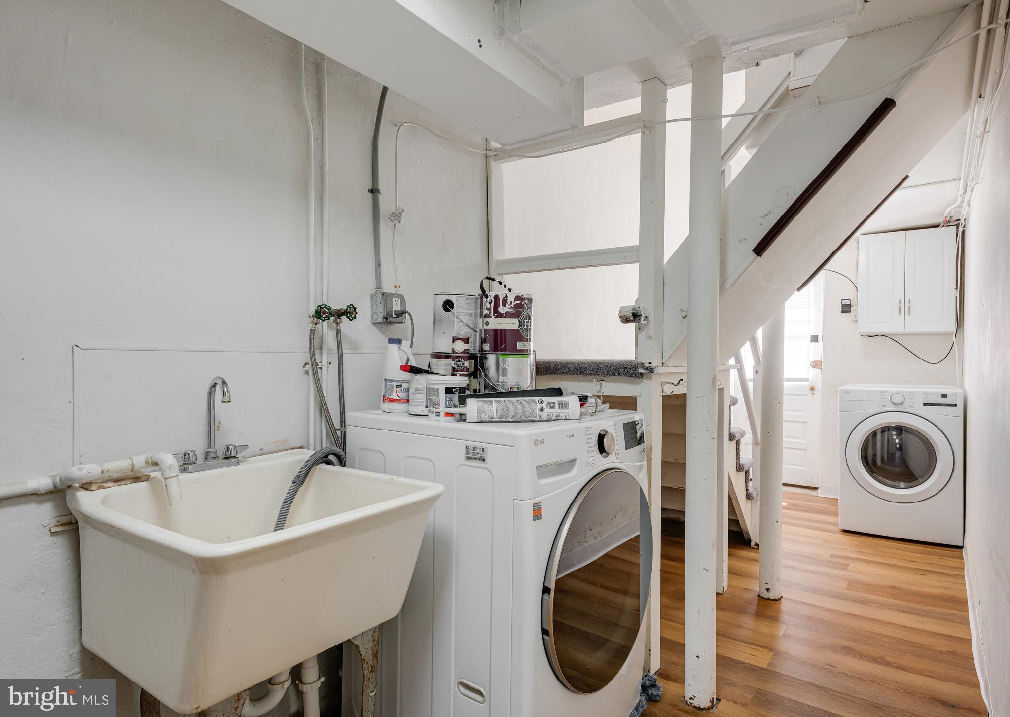 ROXBOROUGH - Residential