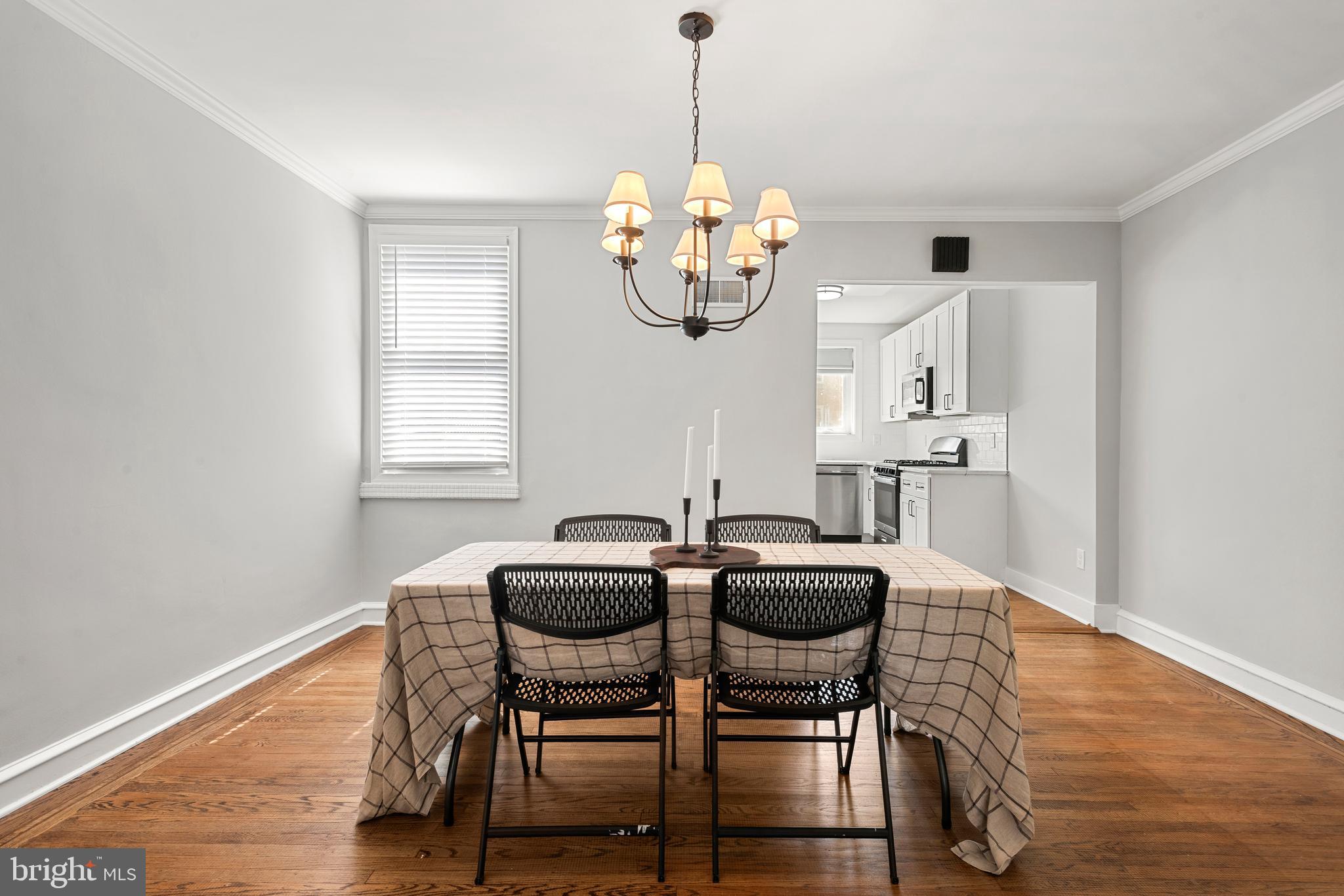 ROXBOROUGH - Residential