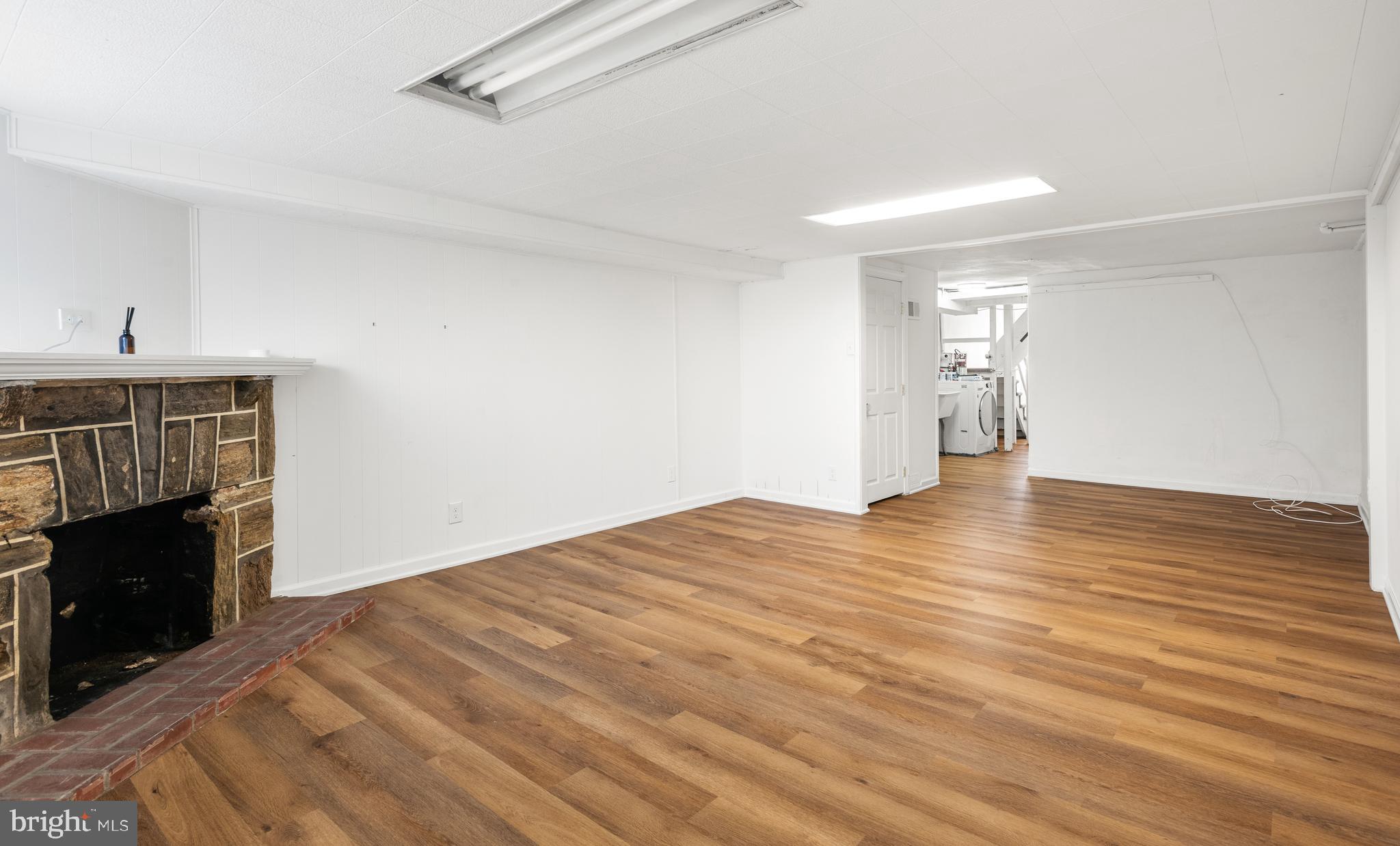 ROXBOROUGH - Residential