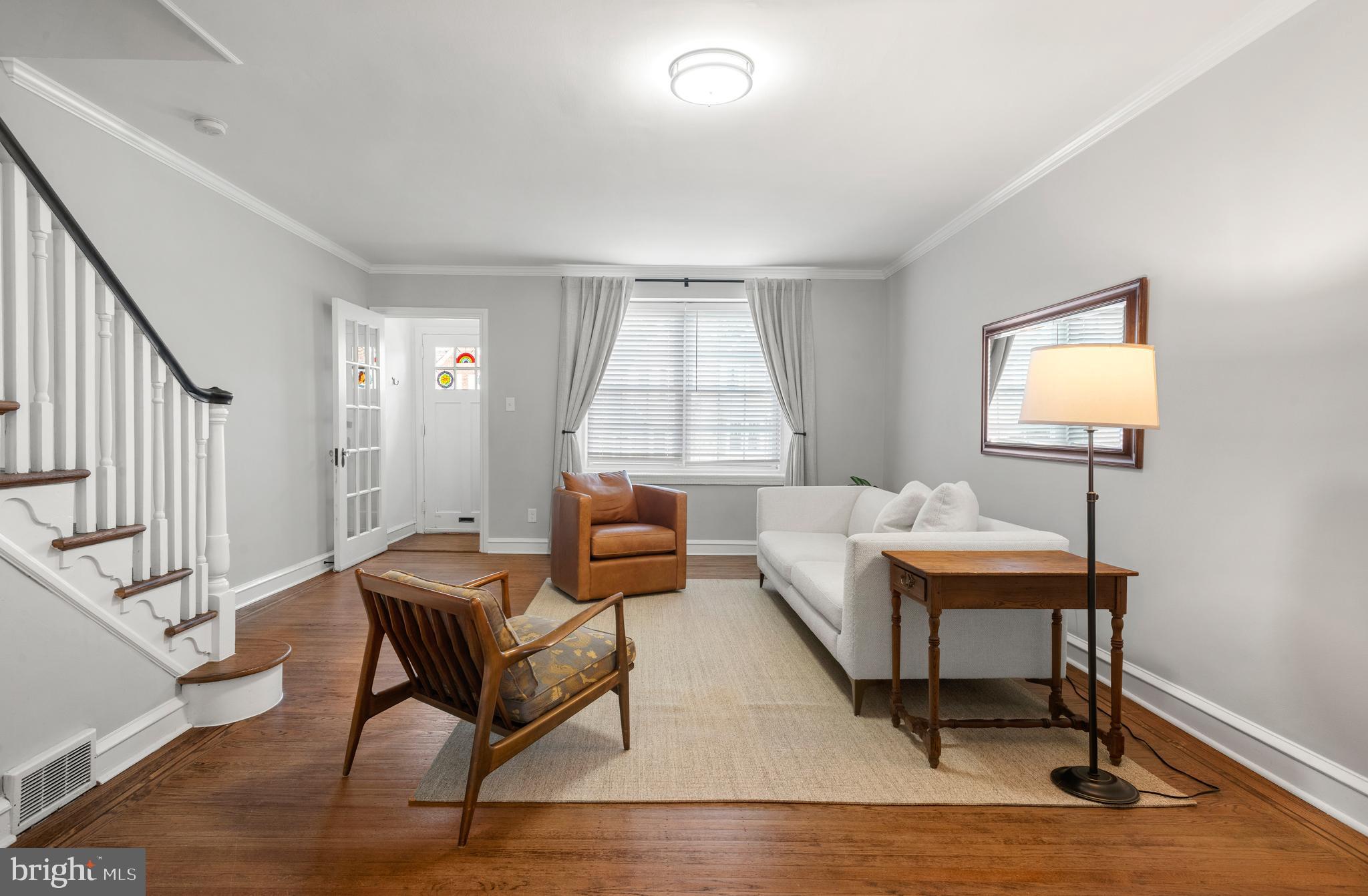 ROXBOROUGH - Residential