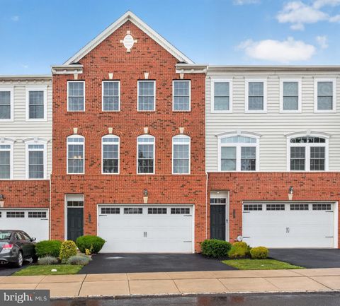 Photo of 125 Briarwood Lane, COLMAR, PA 18915 (MLS # PAMC2185030)