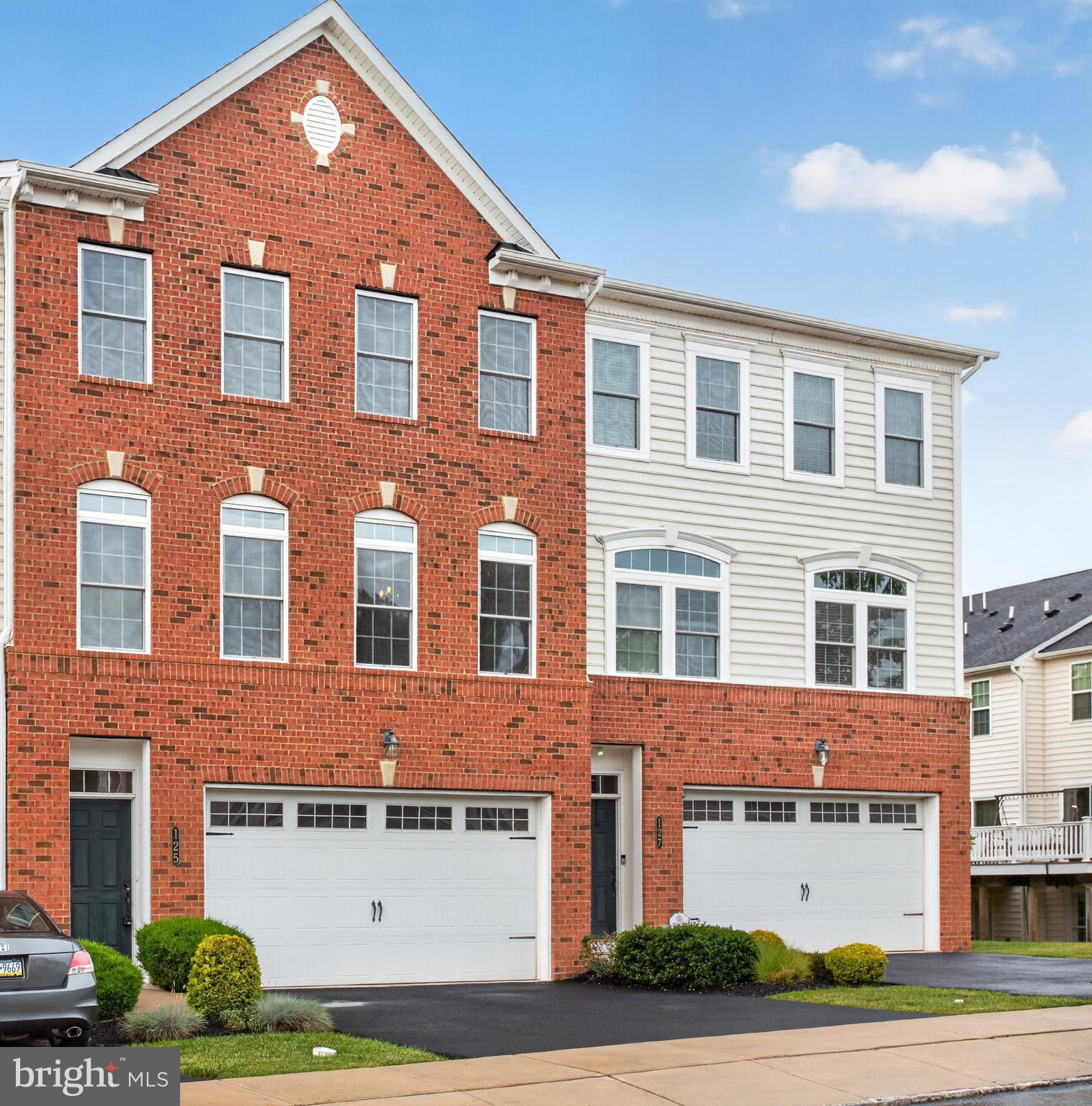 125 BRIARWOOD LANE