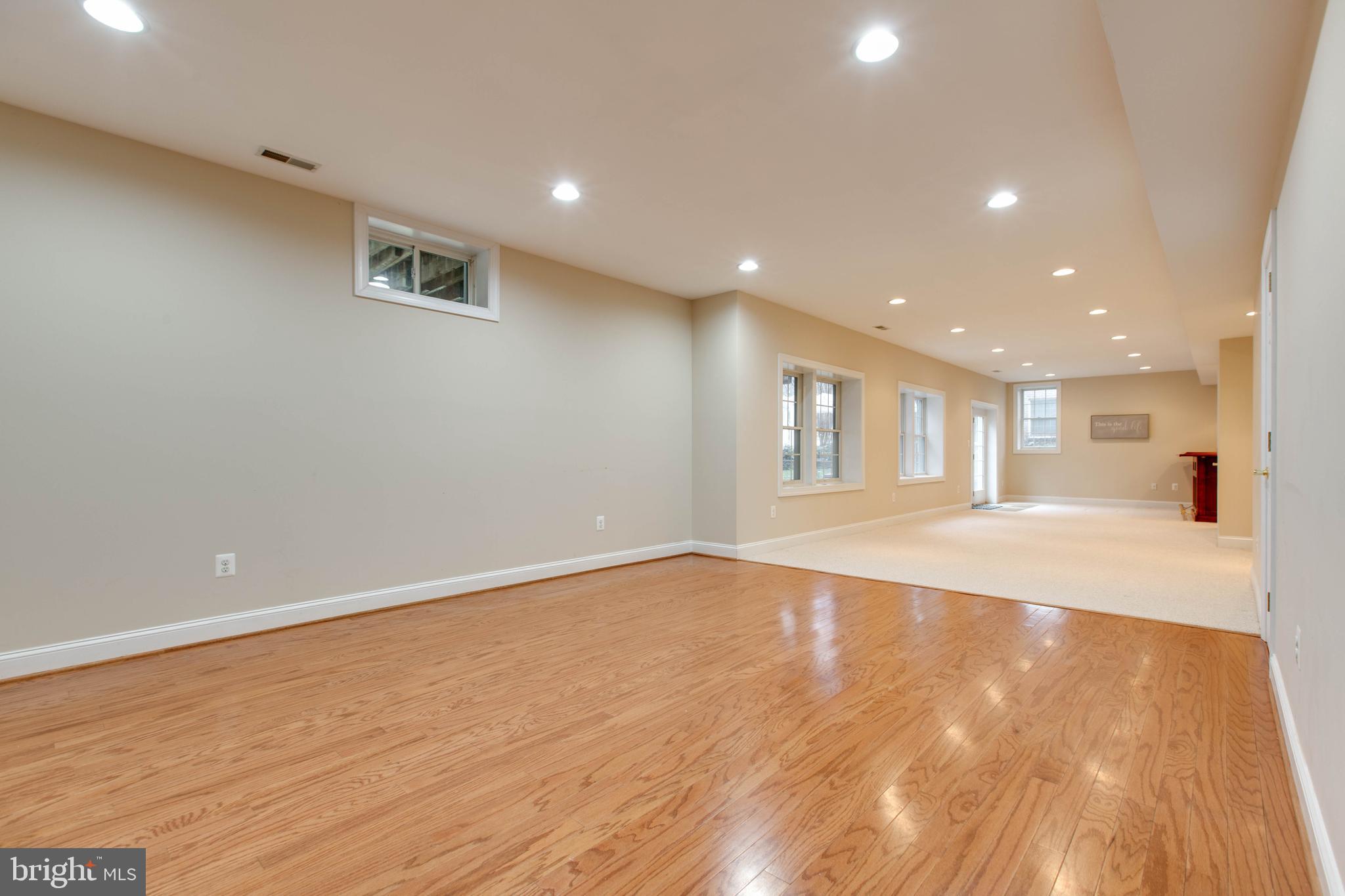 TRIADELPHIA WOODS - Residential