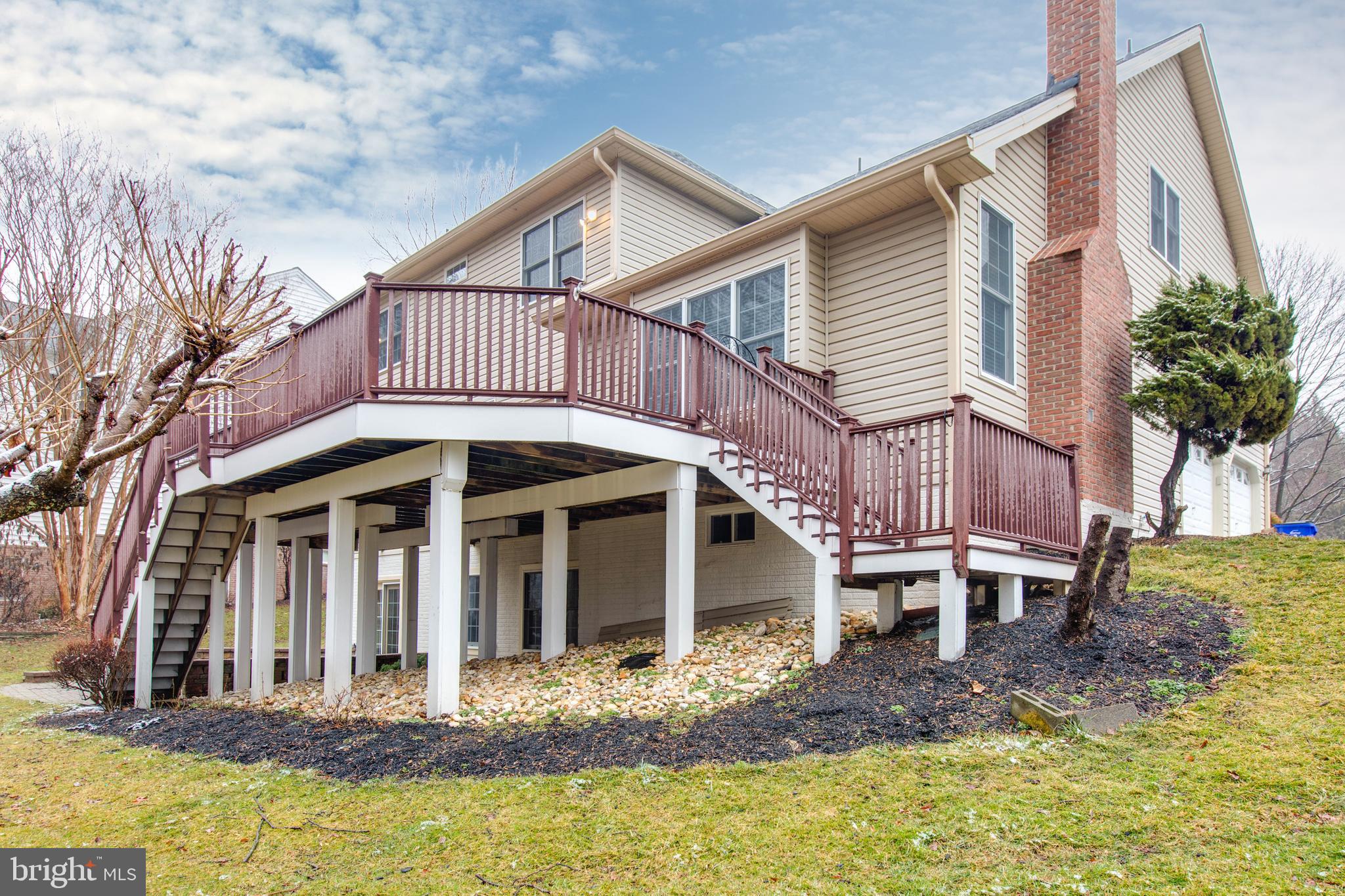 TRIADELPHIA WOODS - Residential