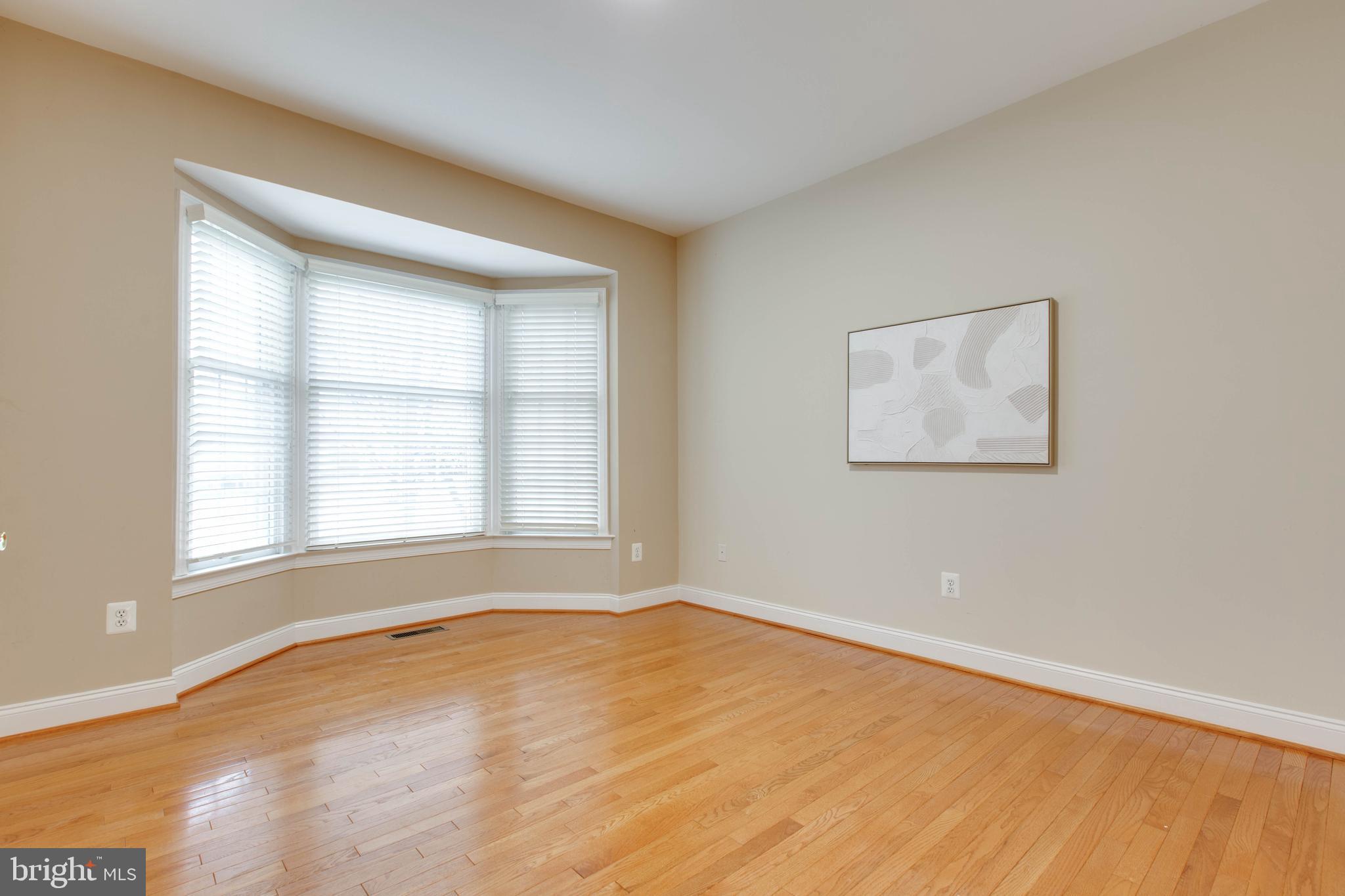 TRIADELPHIA WOODS - Residential