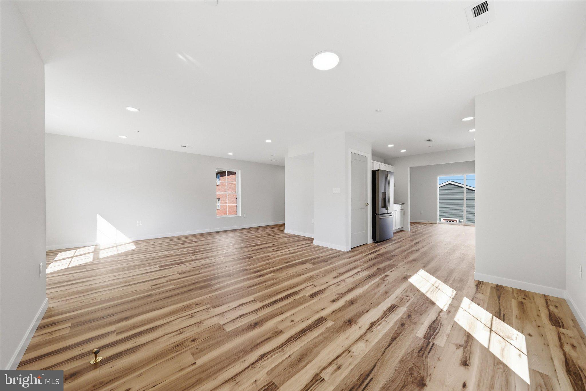 530 RIDGE AVENUE