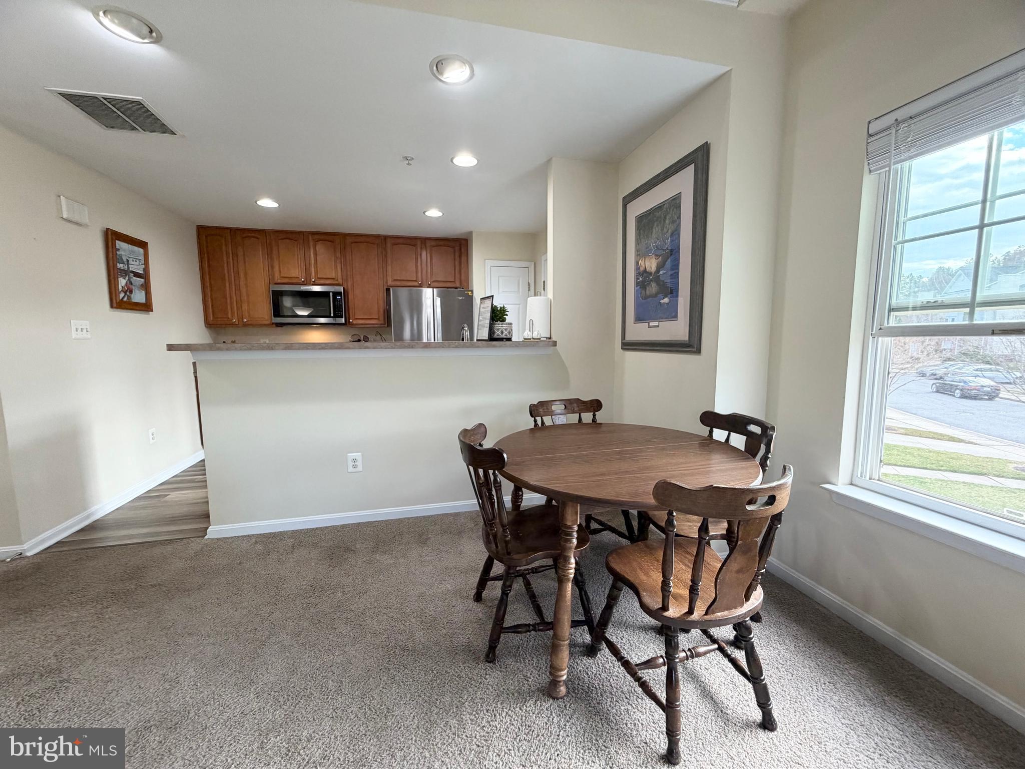 SEVEN OAKS - Residential