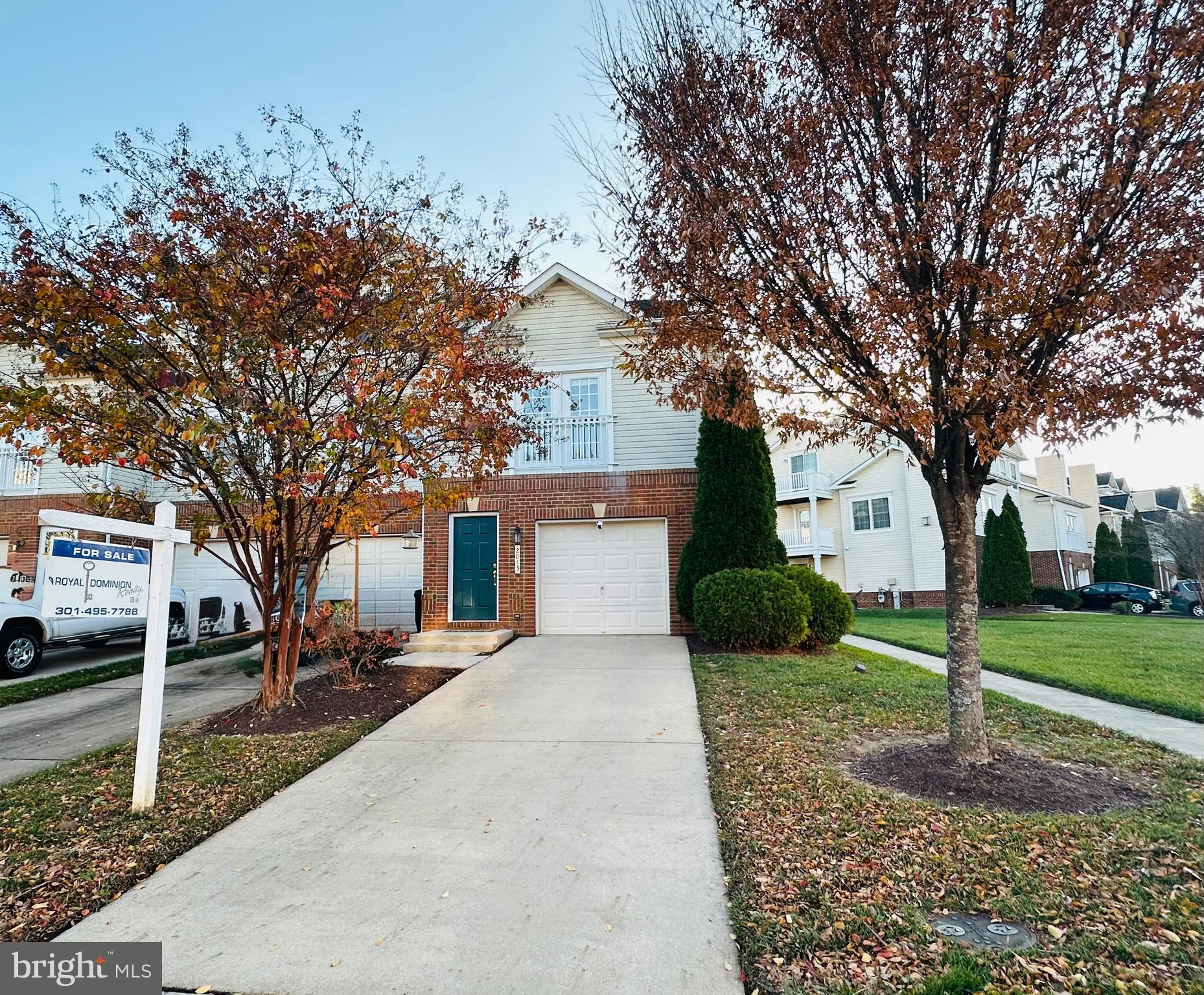 SEVEN OAKS - Residential