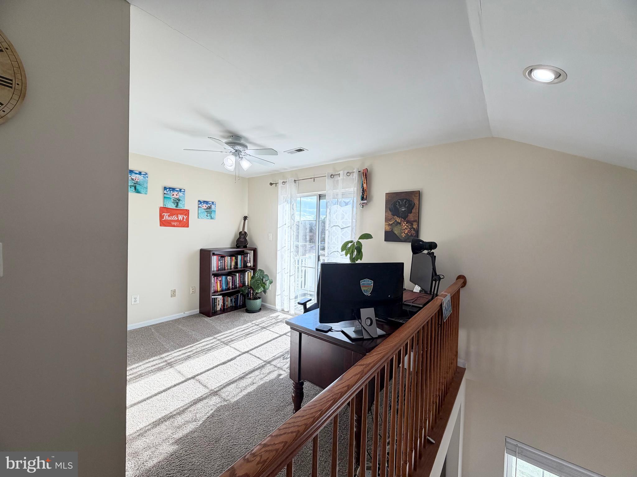 SEVEN OAKS - Residential