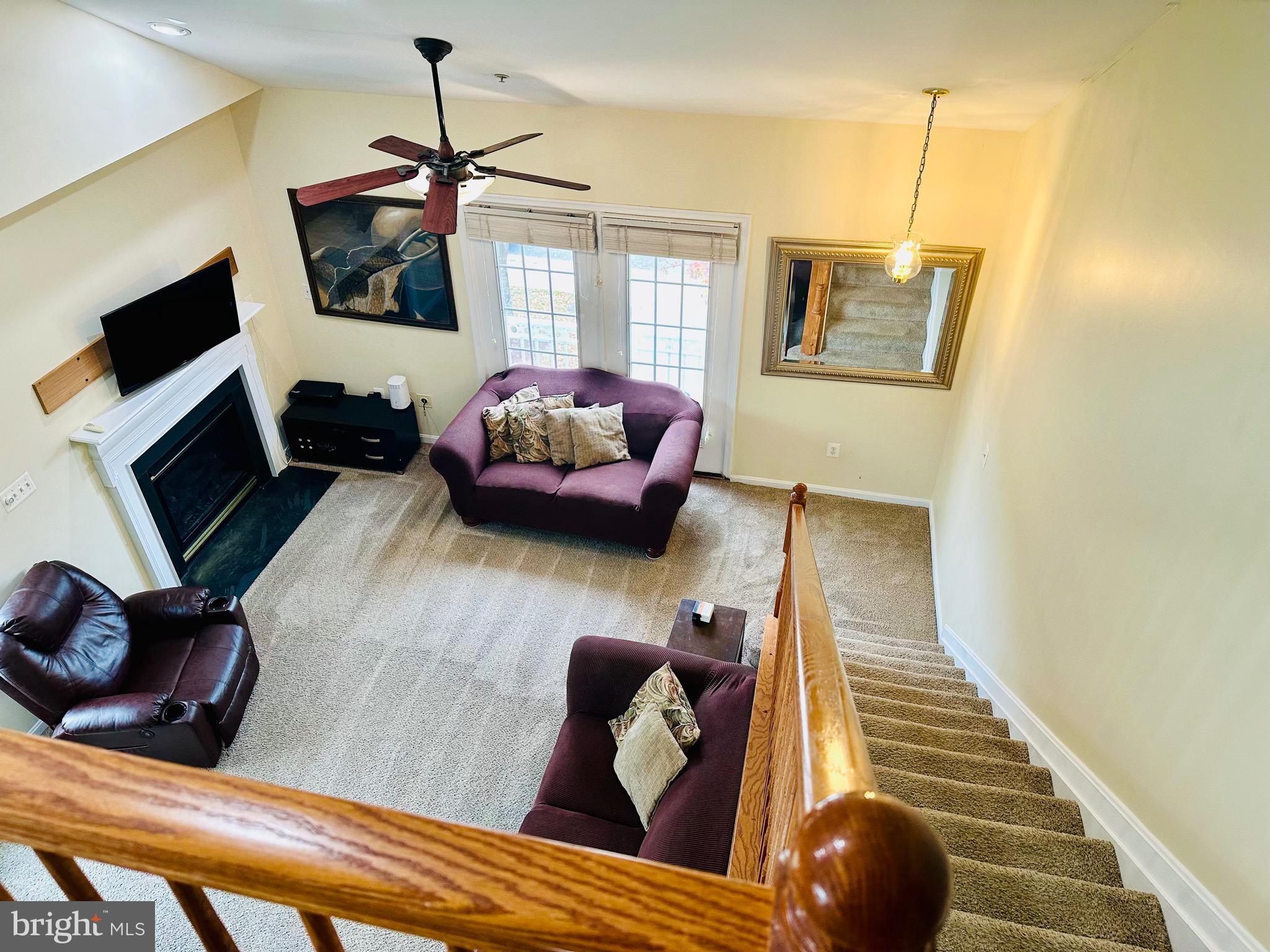 SEVEN OAKS - Residential