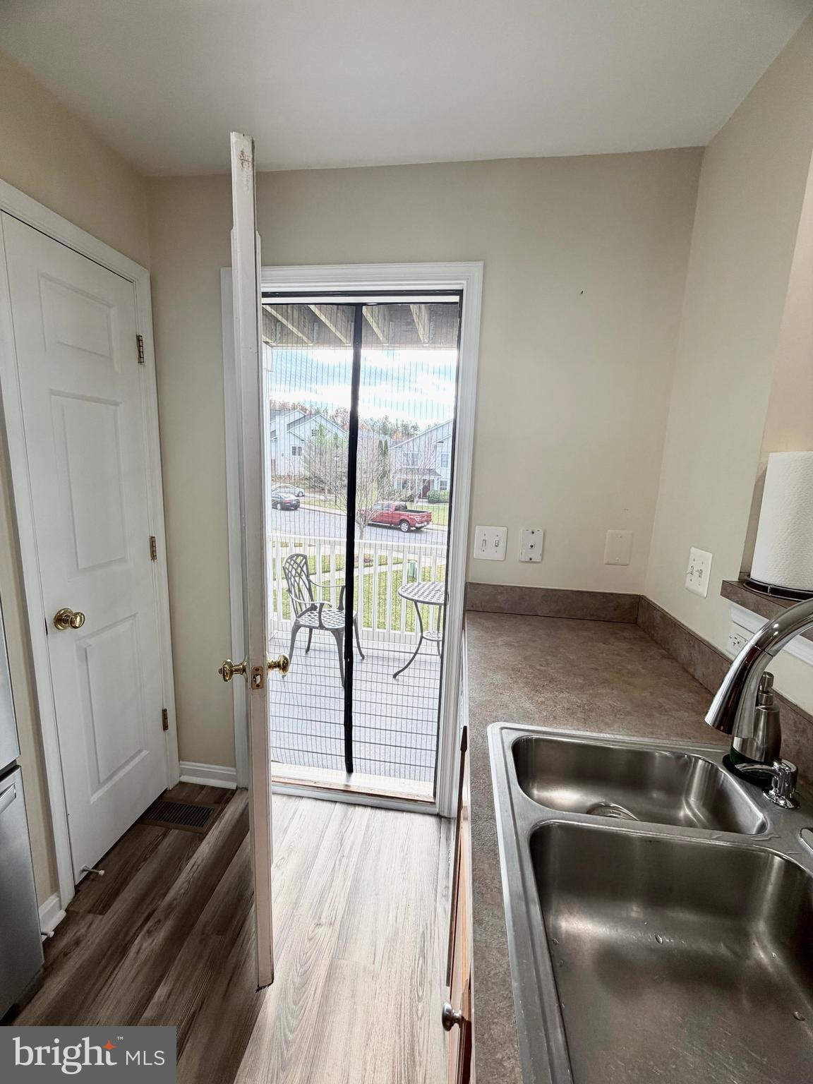 SEVEN OAKS - Residential