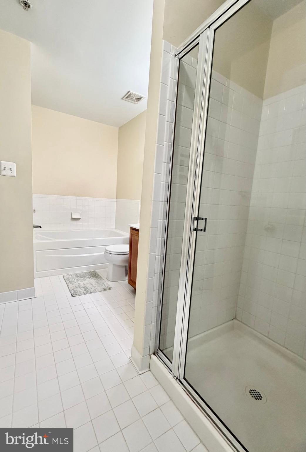 SEVEN OAKS - Residential