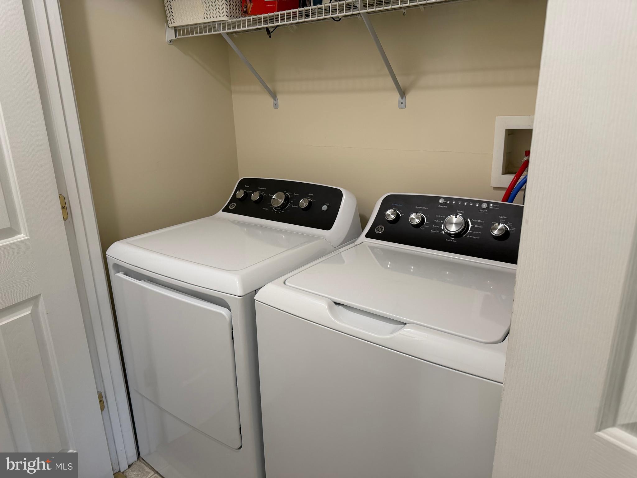 SEVEN OAKS - Residential