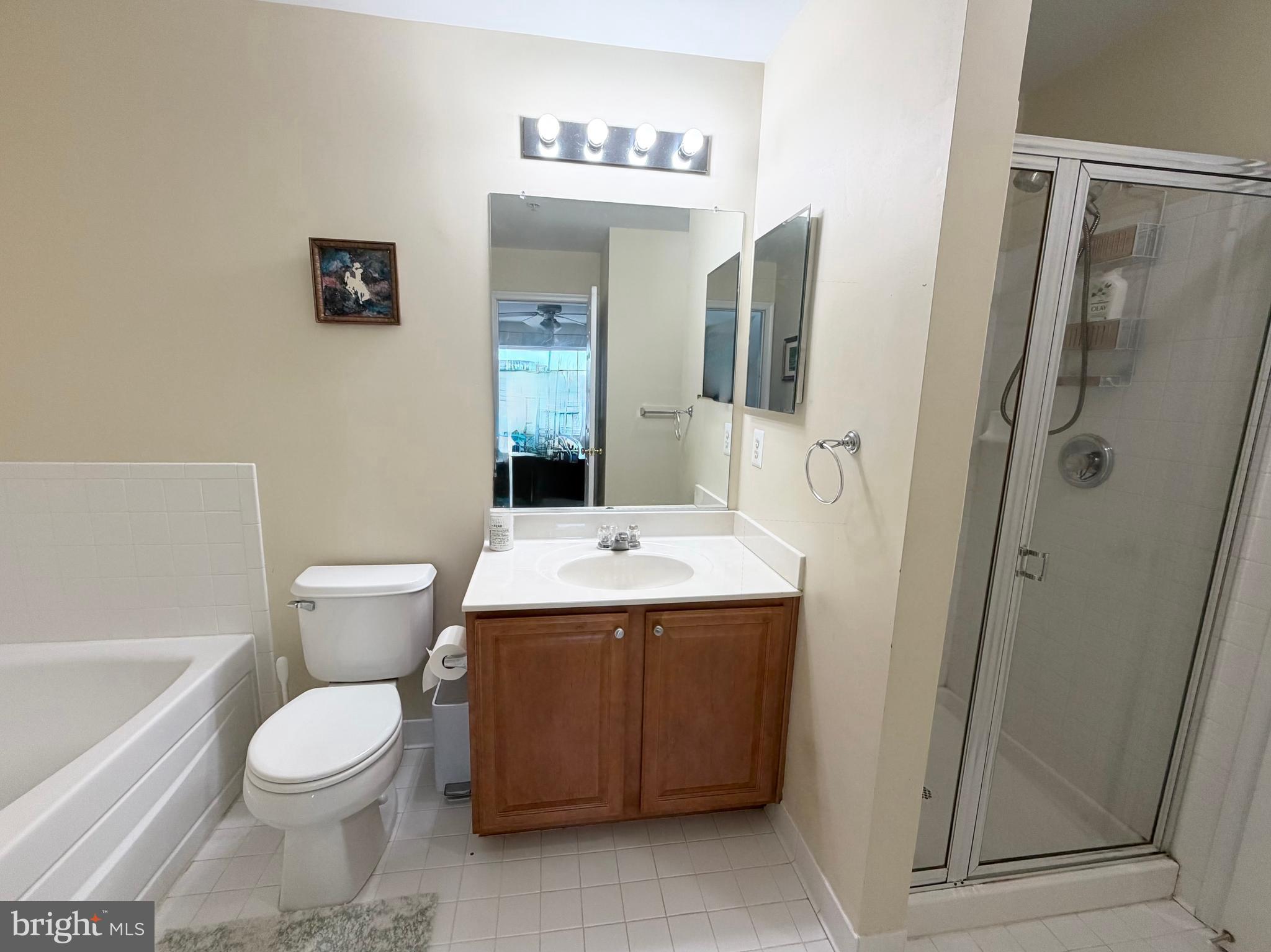 SEVEN OAKS - Residential