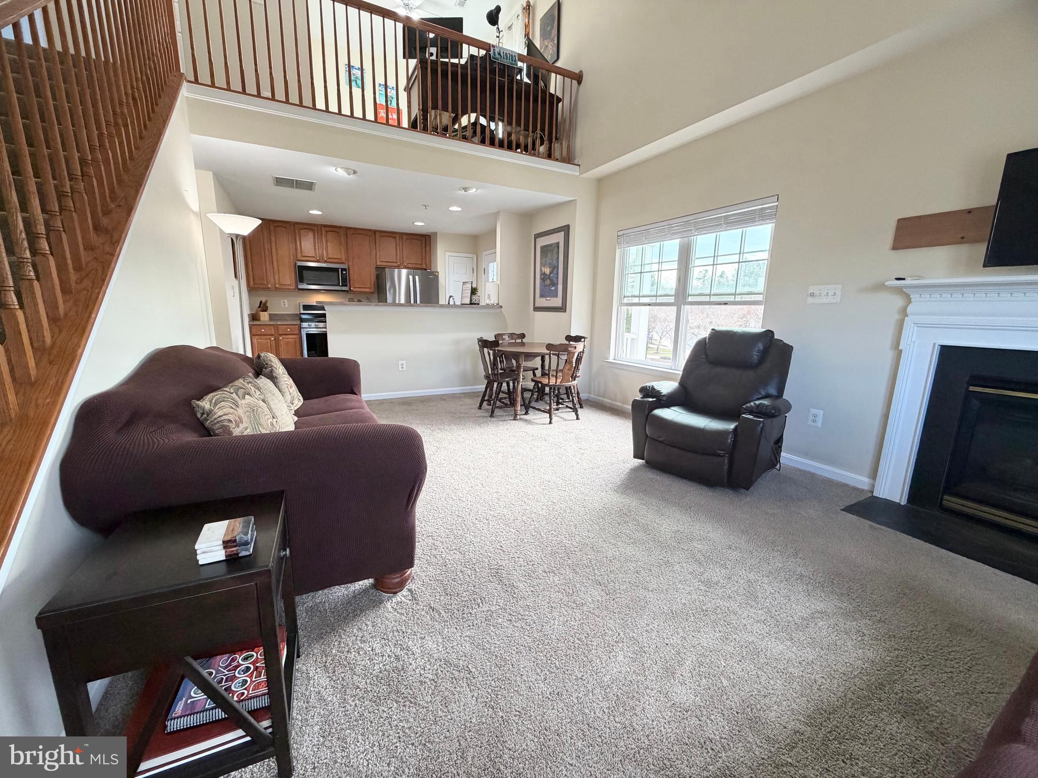 SEVEN OAKS - Residential