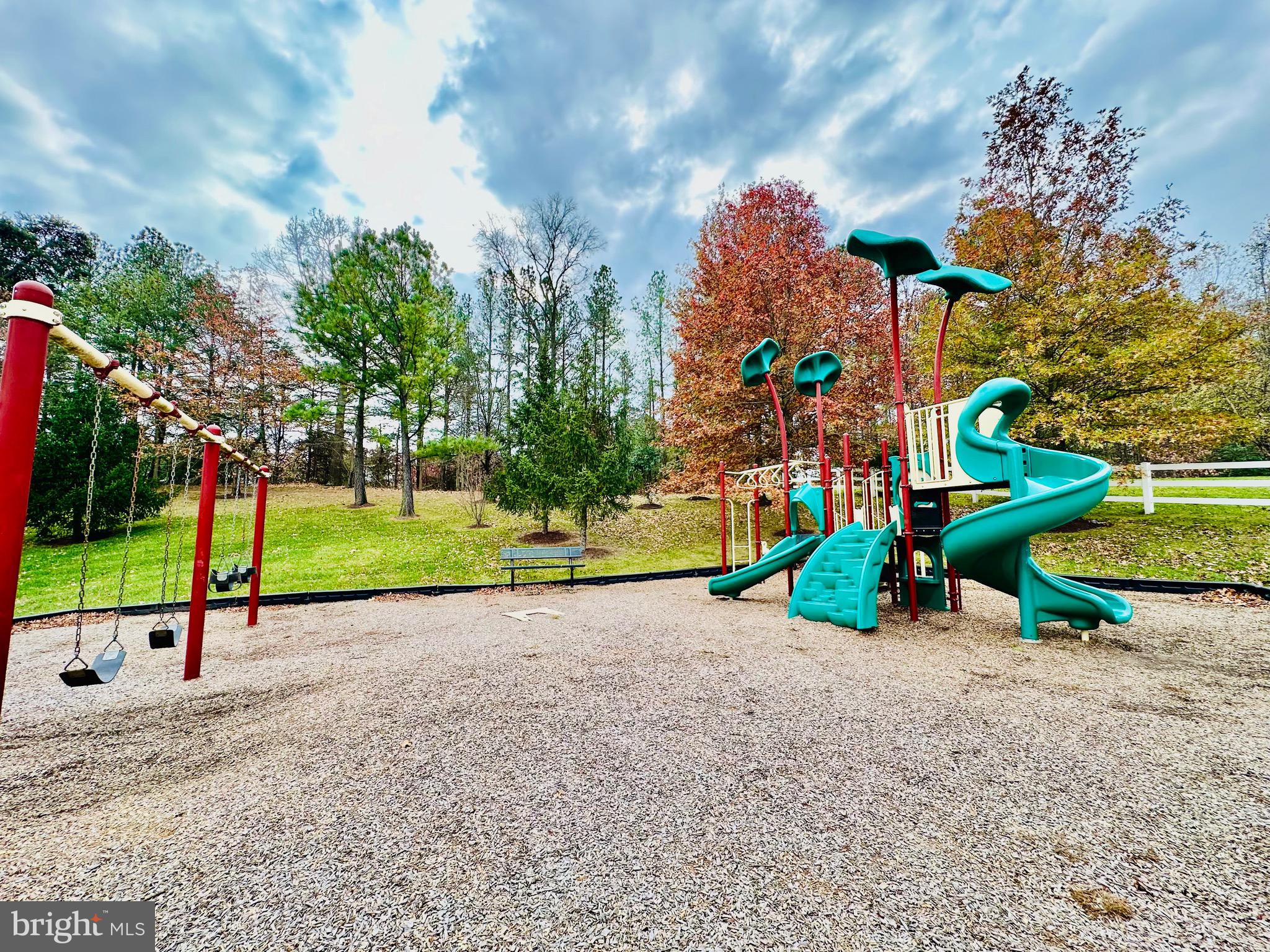 SEVEN OAKS - Residential