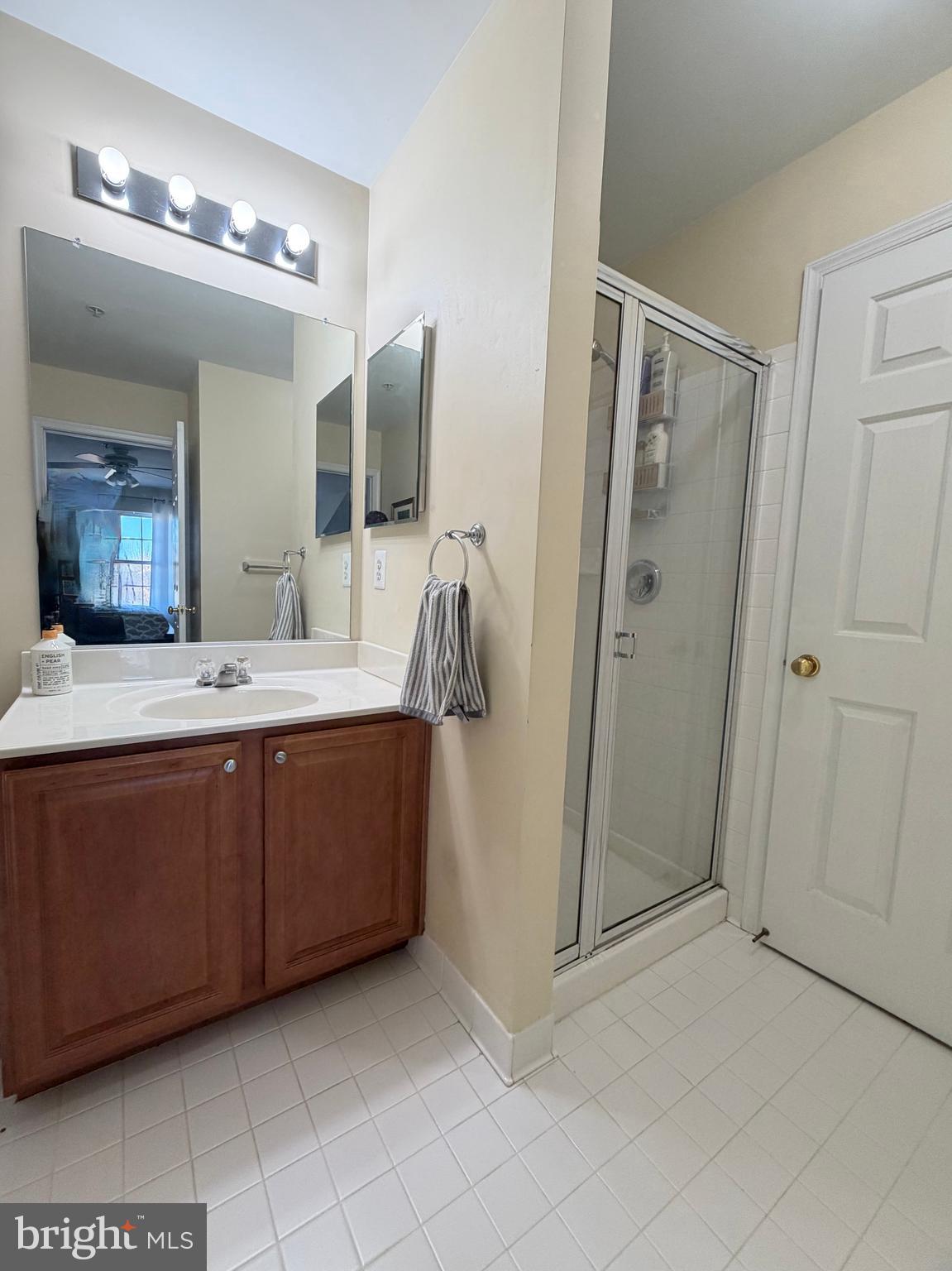 SEVEN OAKS - Residential