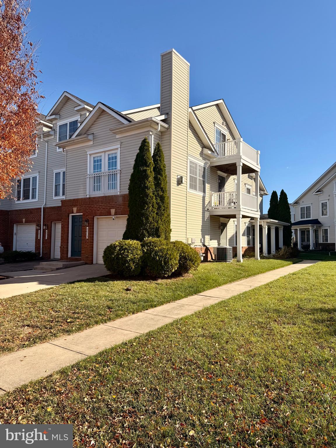 SEVEN OAKS - Residential